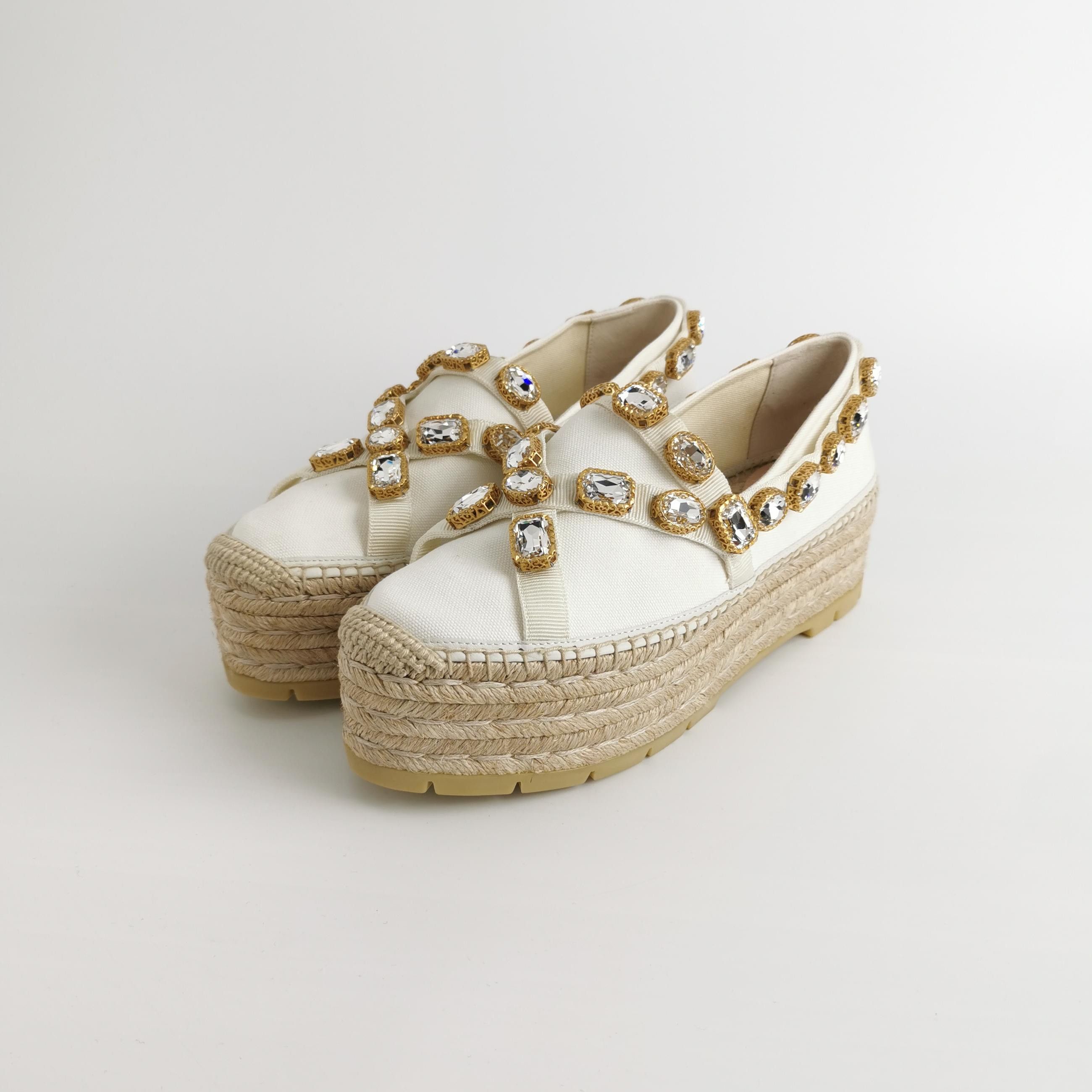 Gucci Gucci Women 10 Lowtop Sneakers Size US 10 / IT 40 - 2 Thumbnail