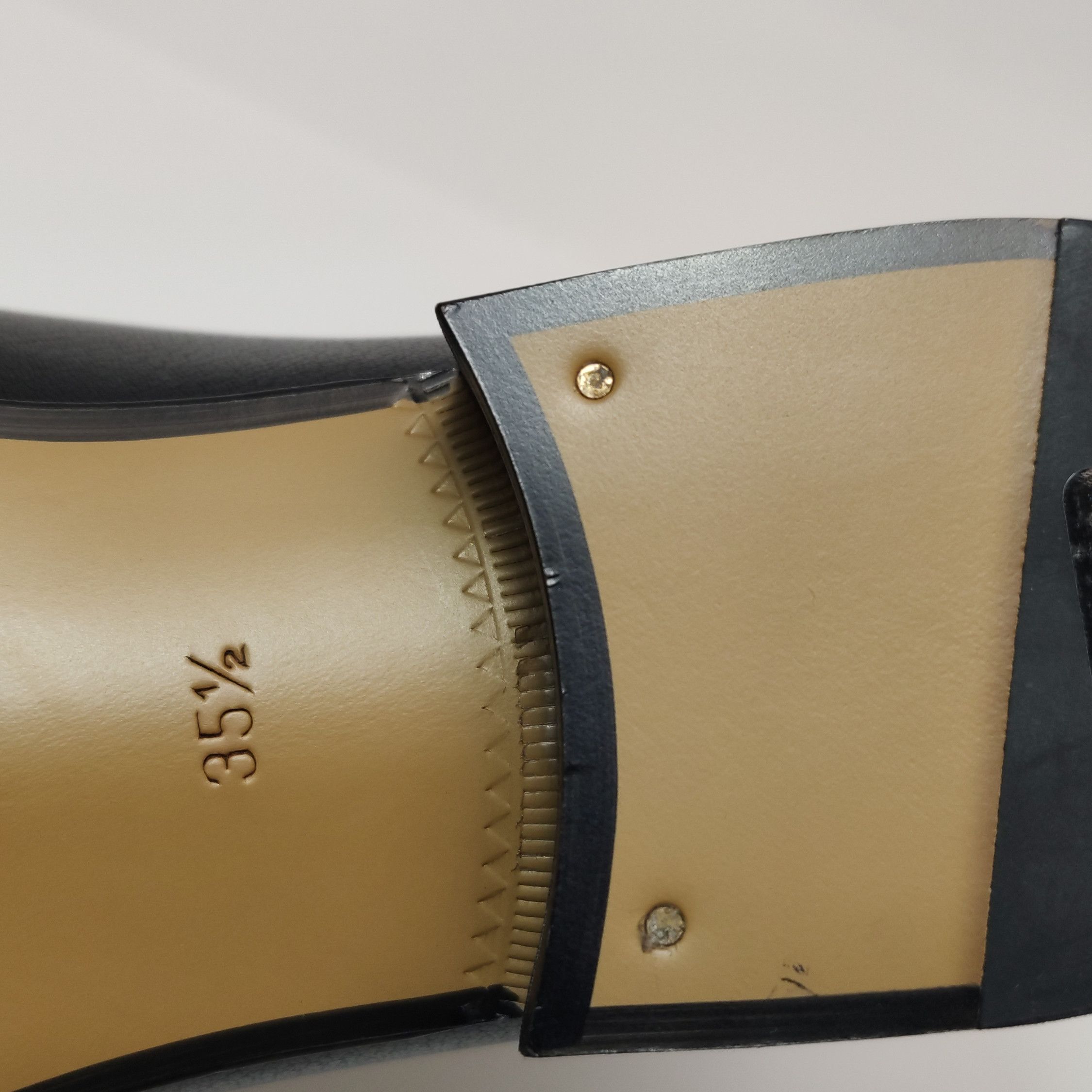 Gucci Gucci Women 5-5 Flats Size US 5.5 / IT 35.5 - 10 Thumbnail