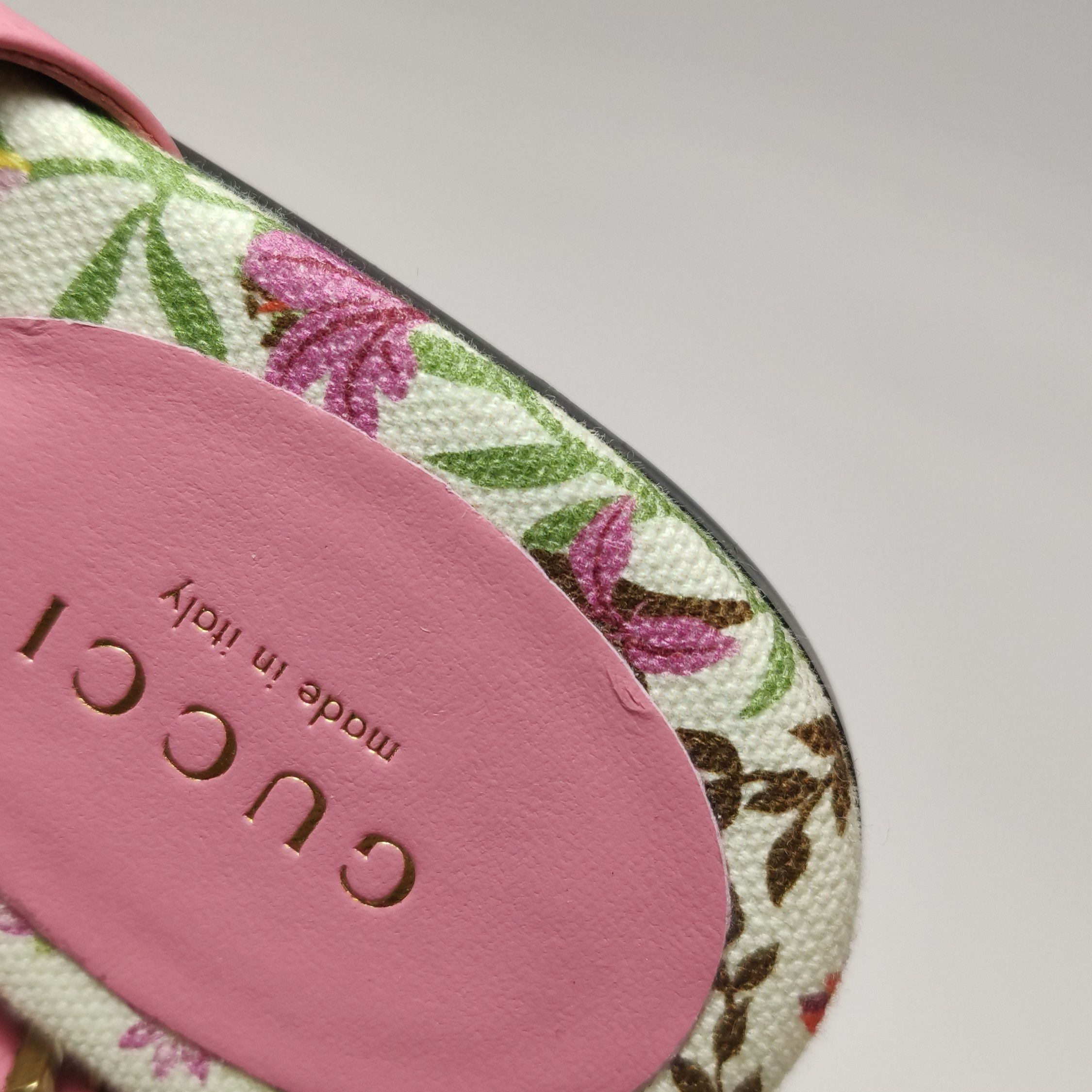 Gucci Gucci Women 7 Sandals Size US 7 / IT 37 - 9 Thumbnail