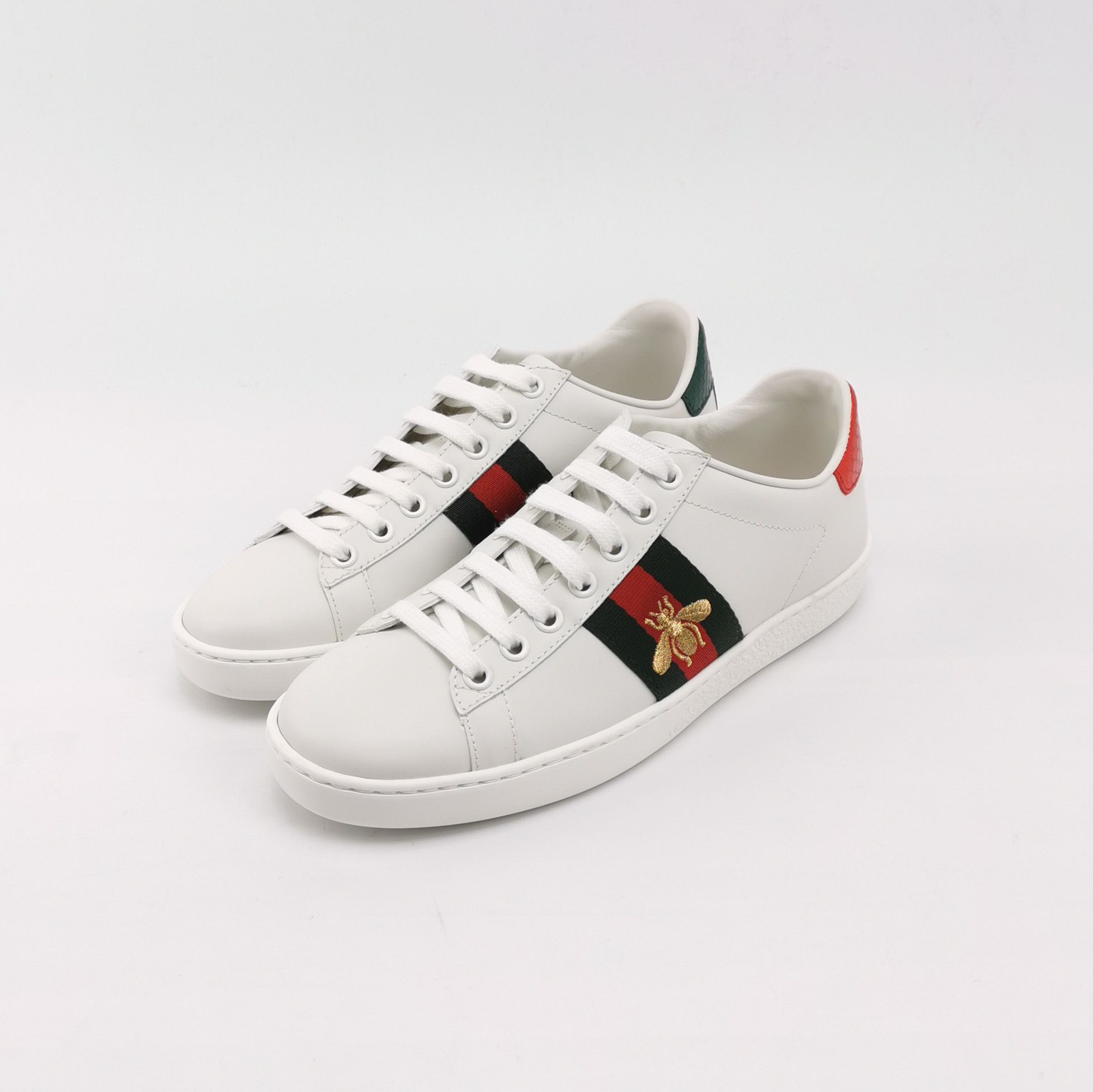 Gucci Gucci Women 5 Lowtop Sneakers Size US 5 / IT 35 - 2 Thumbnail