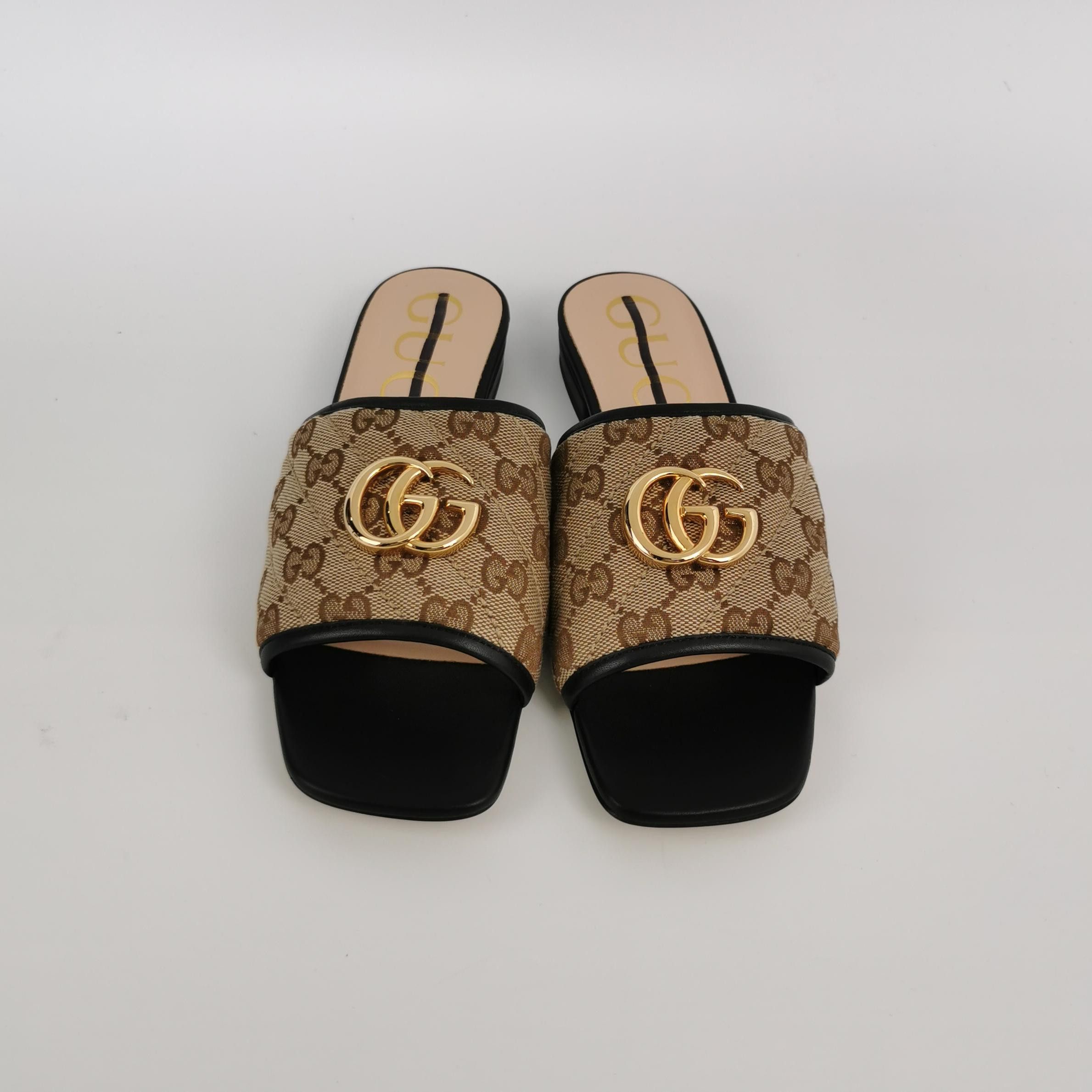 Gucci Gucci Women 6 Sandals Size US 6 / IT 36 - 3 Thumbnail