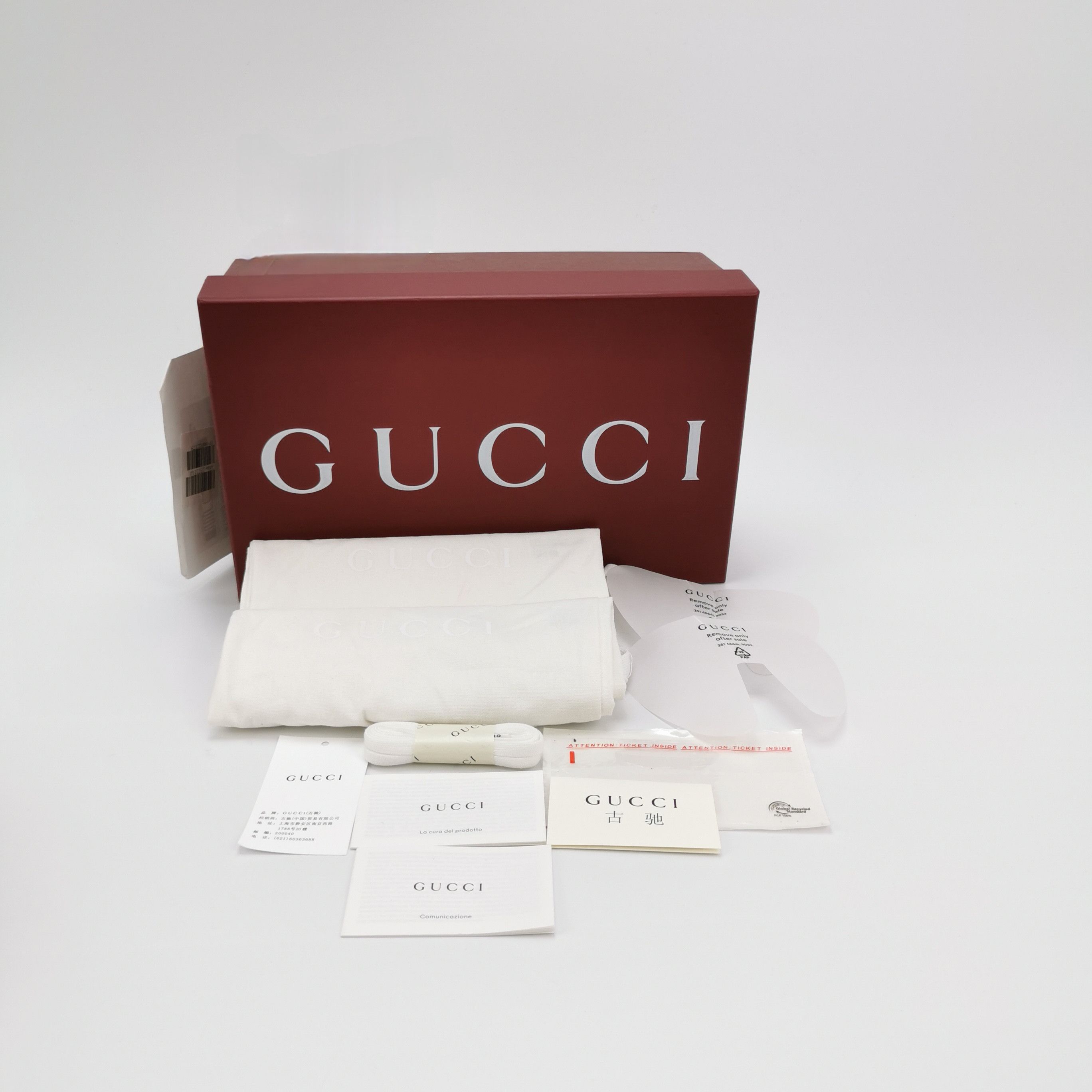 Gucci Gucci Women 6-5 Lowtop Sneakers Size US 6.5 / IT 36.5 - 6 Thumbnail