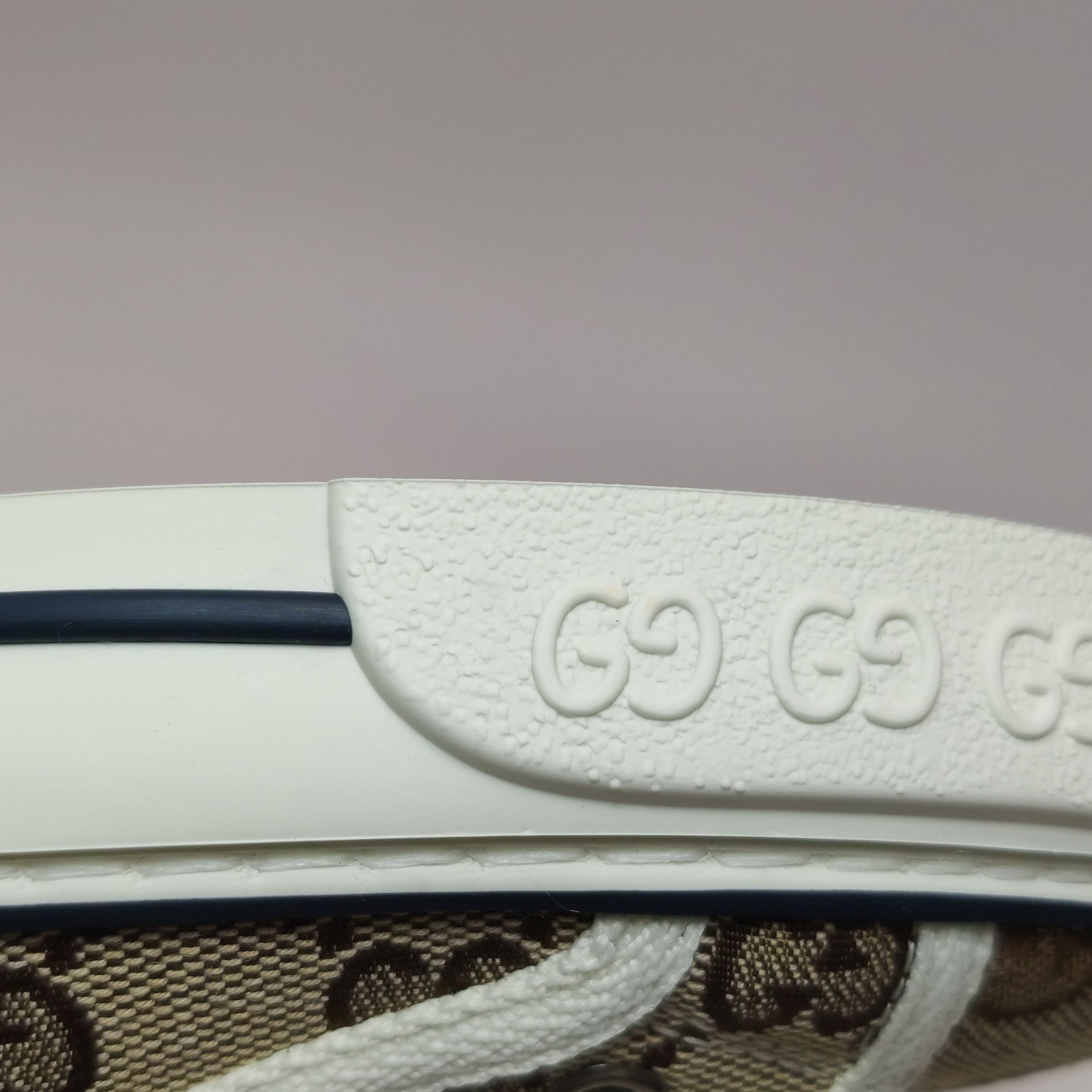 Gucci Gucci Women 6 Lowtop Sneakers Size US 6 / IT 36 - 7 Thumbnail