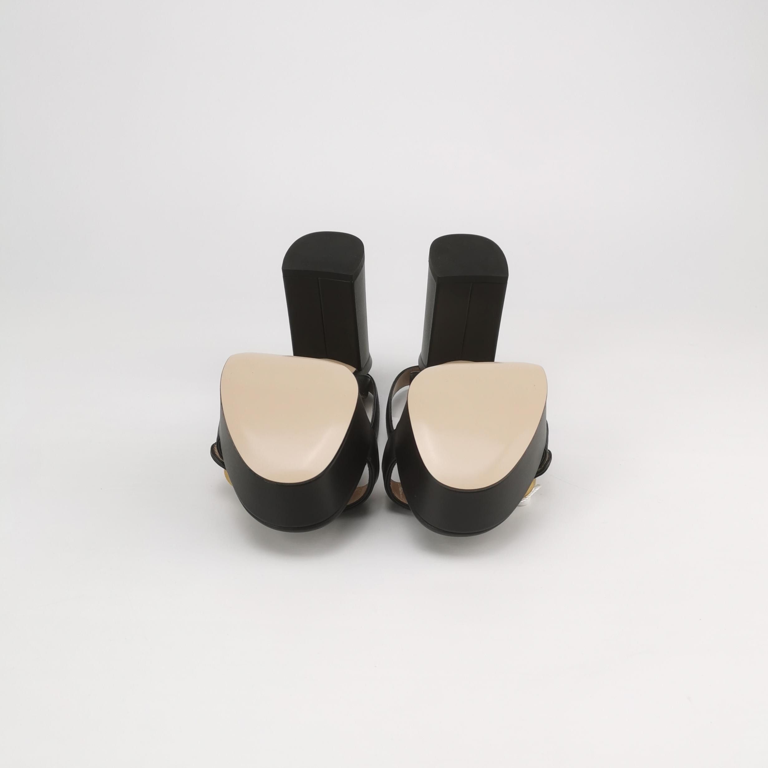Gucci Gucci Women 7-5 Sandals Size US 7.5 / IT 37.5 - 5 Thumbnail
