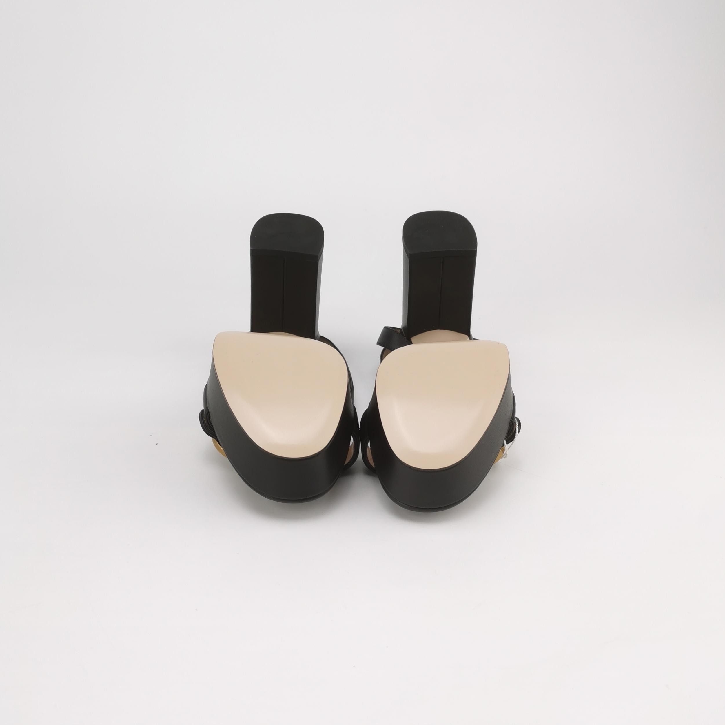 Gucci Gucci Women 7 Sandals Size US 7 / IT 37 - 5 Thumbnail