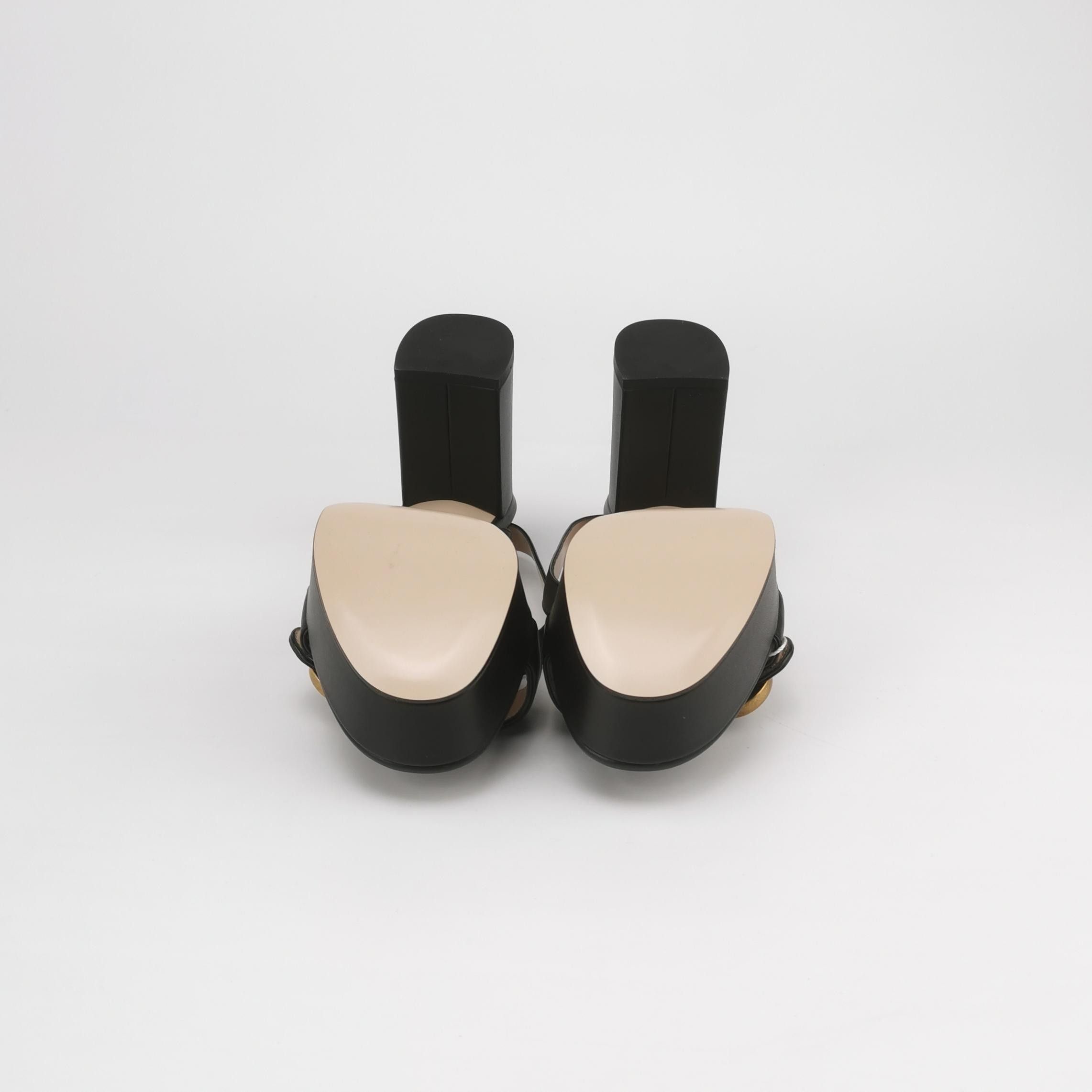 Gucci Gucci Women 7 Sandals Size US 7 / IT 37 - 5 Thumbnail