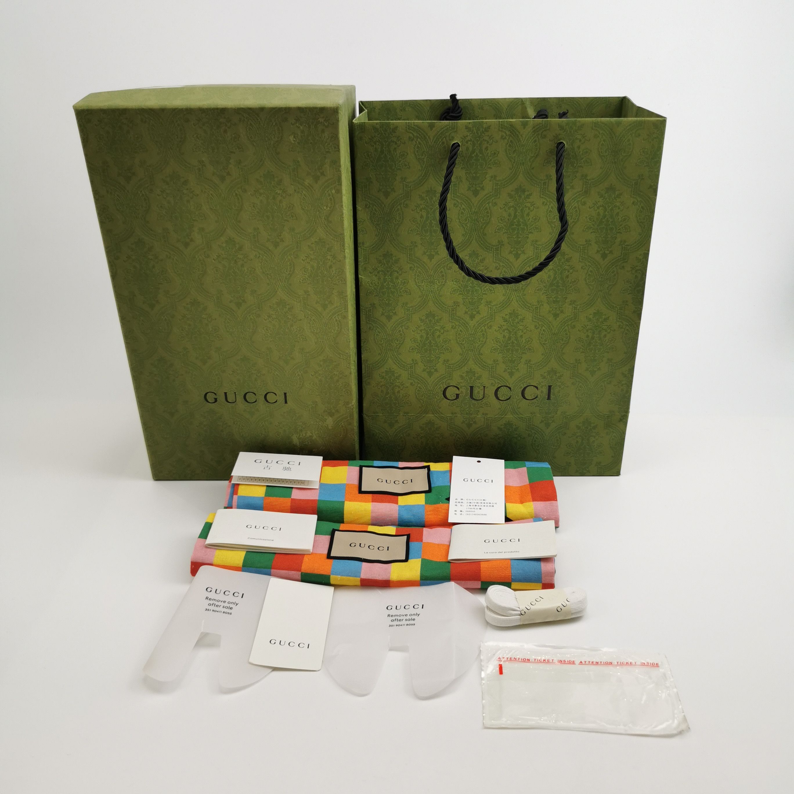 Gucci Gucci Women 5 Lowtop Sneakers Size US 5 / IT 35 - 6 Thumbnail