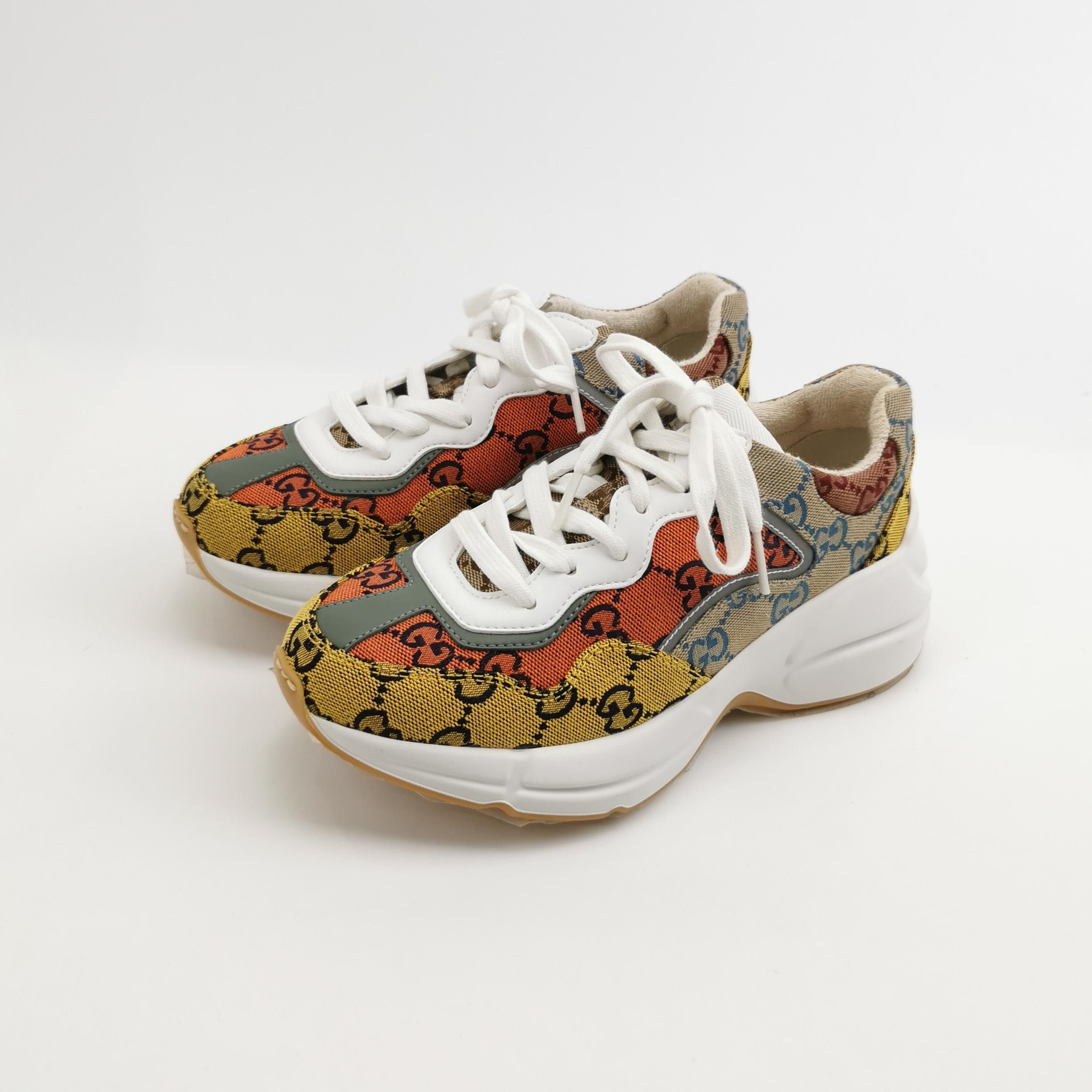 Gucci Gucci Women 5 Lowtop Sneakers Size US 5 / IT 35 - 2 Thumbnail