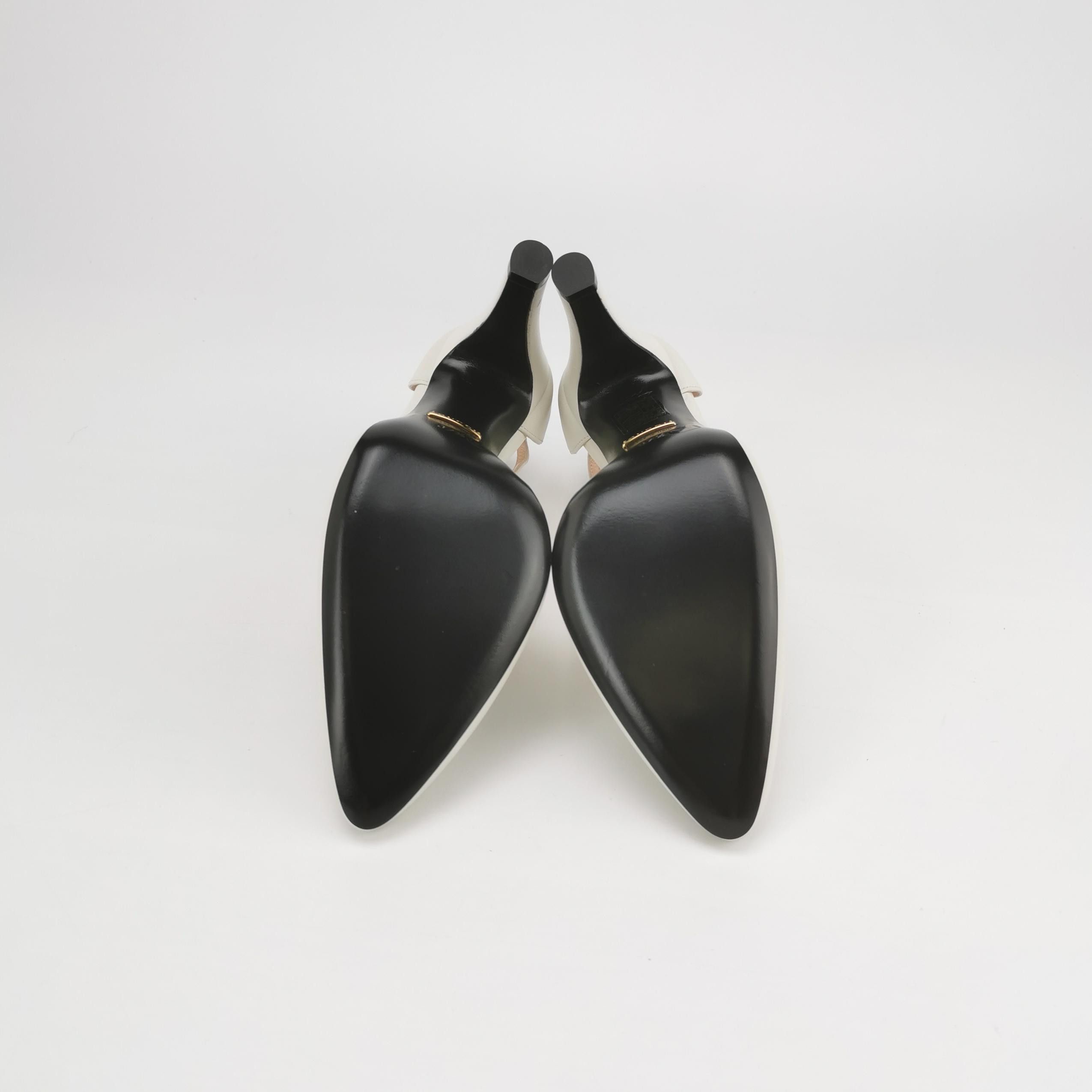 Gucci Gucci Women 7-5 Heels Size US 7.5 / IT 37.5 - 5 Thumbnail
