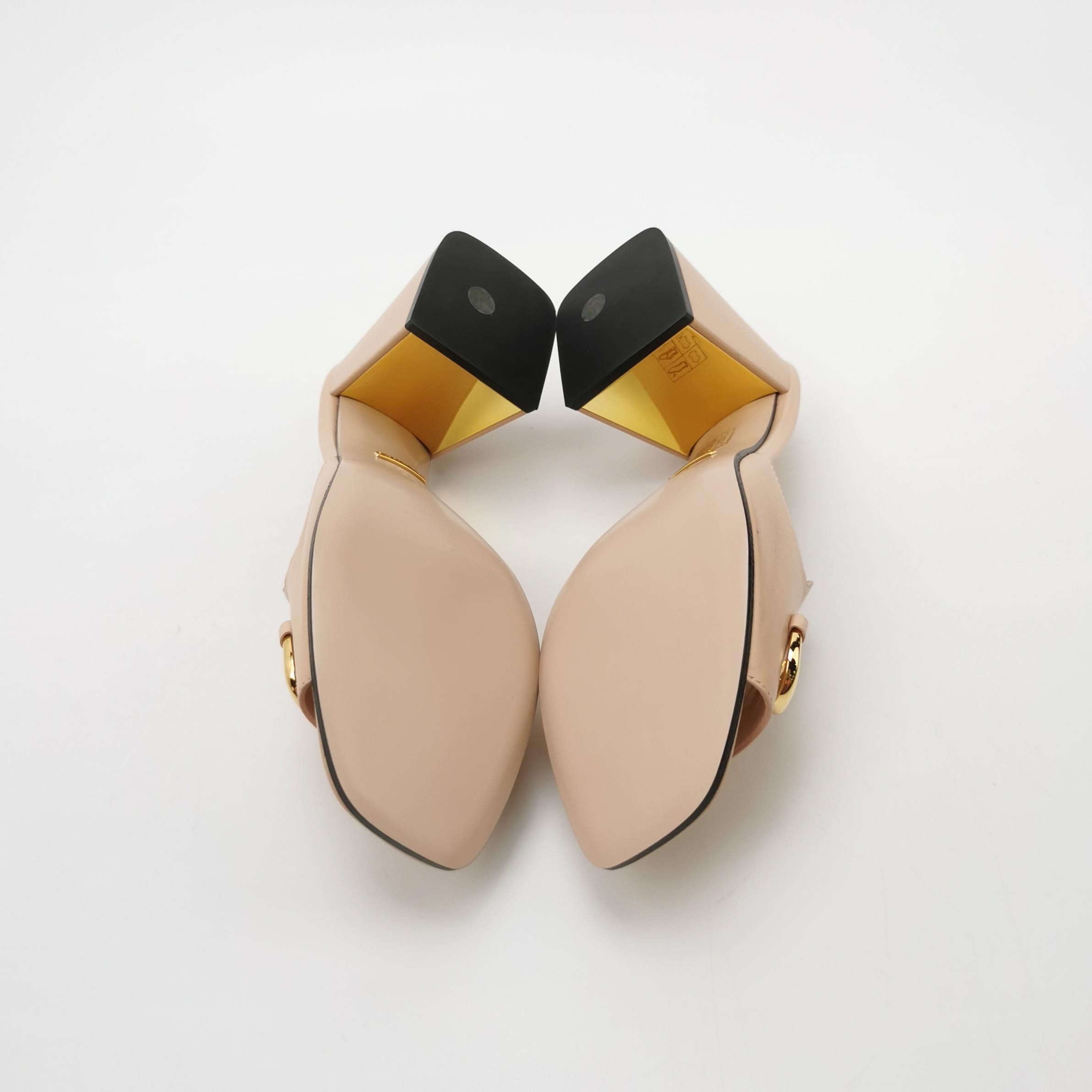 Gucci Gucci Women 9 Sandals Size US 9 / IT 39 - 5 Thumbnail