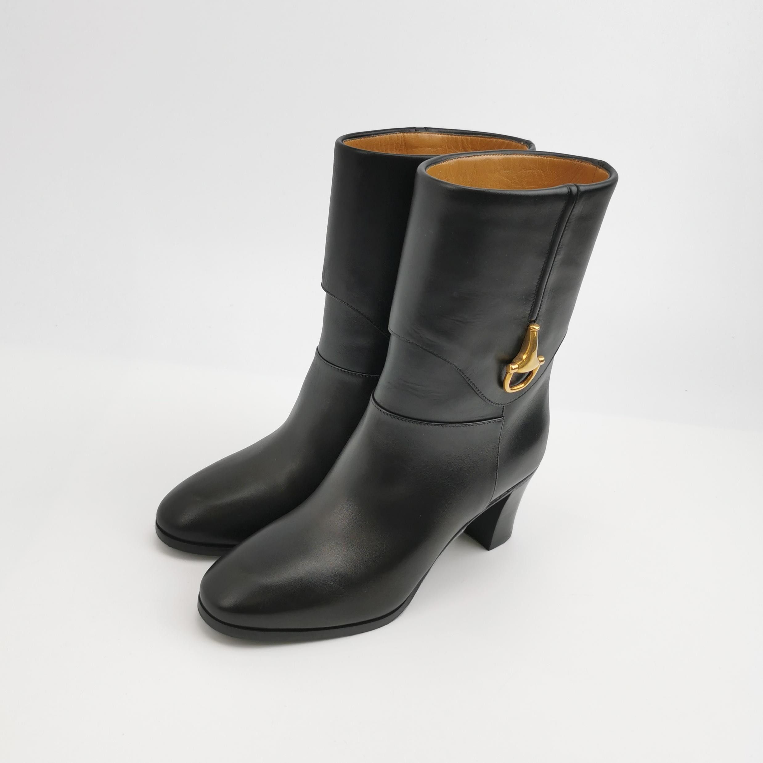 Gucci Gucci Women 5 Boots Size US 5 / IT 35 - 2 Thumbnail