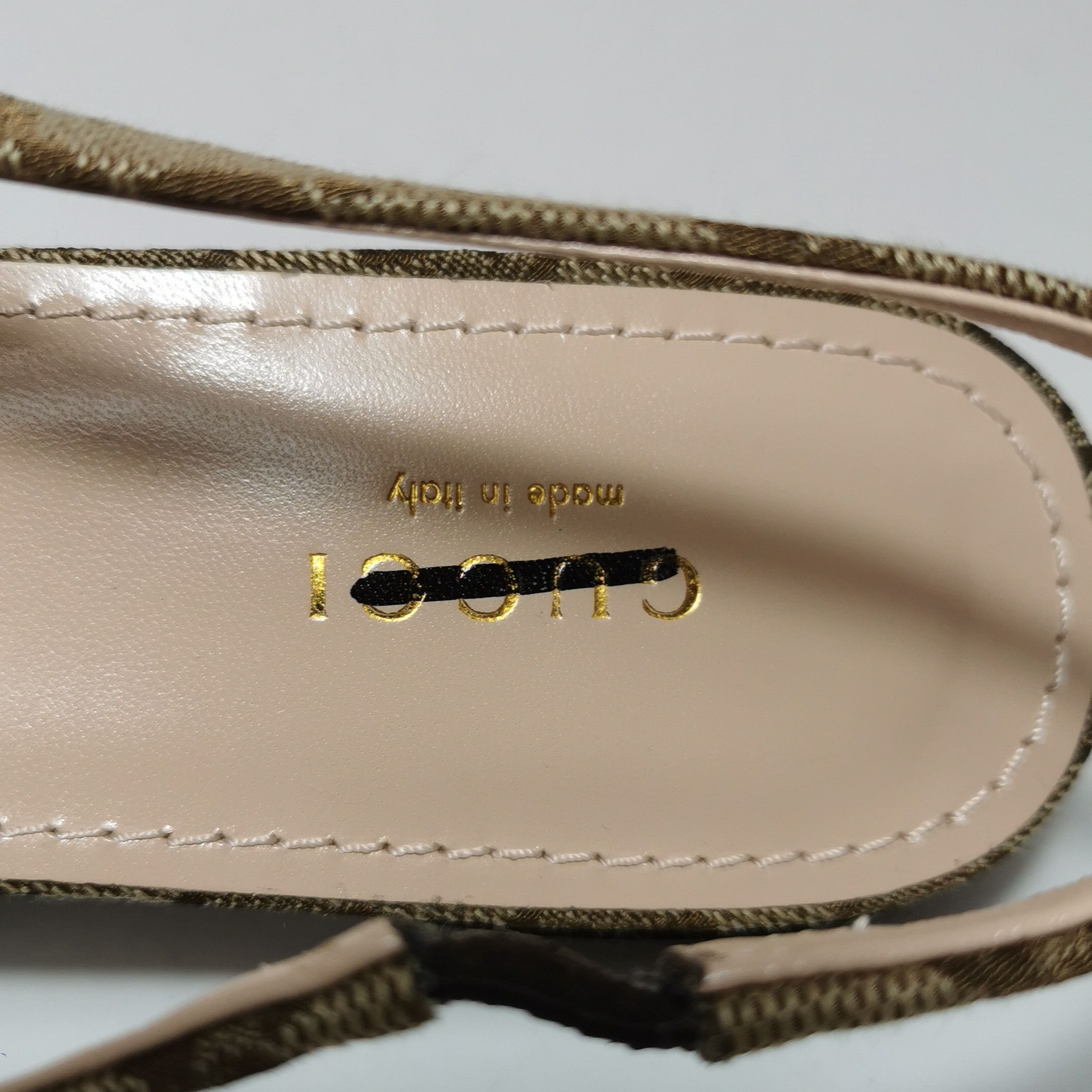 Gucci Gucci Women 7-5 Flats Size US 7.5 / IT 37.5 - 10 Thumbnail