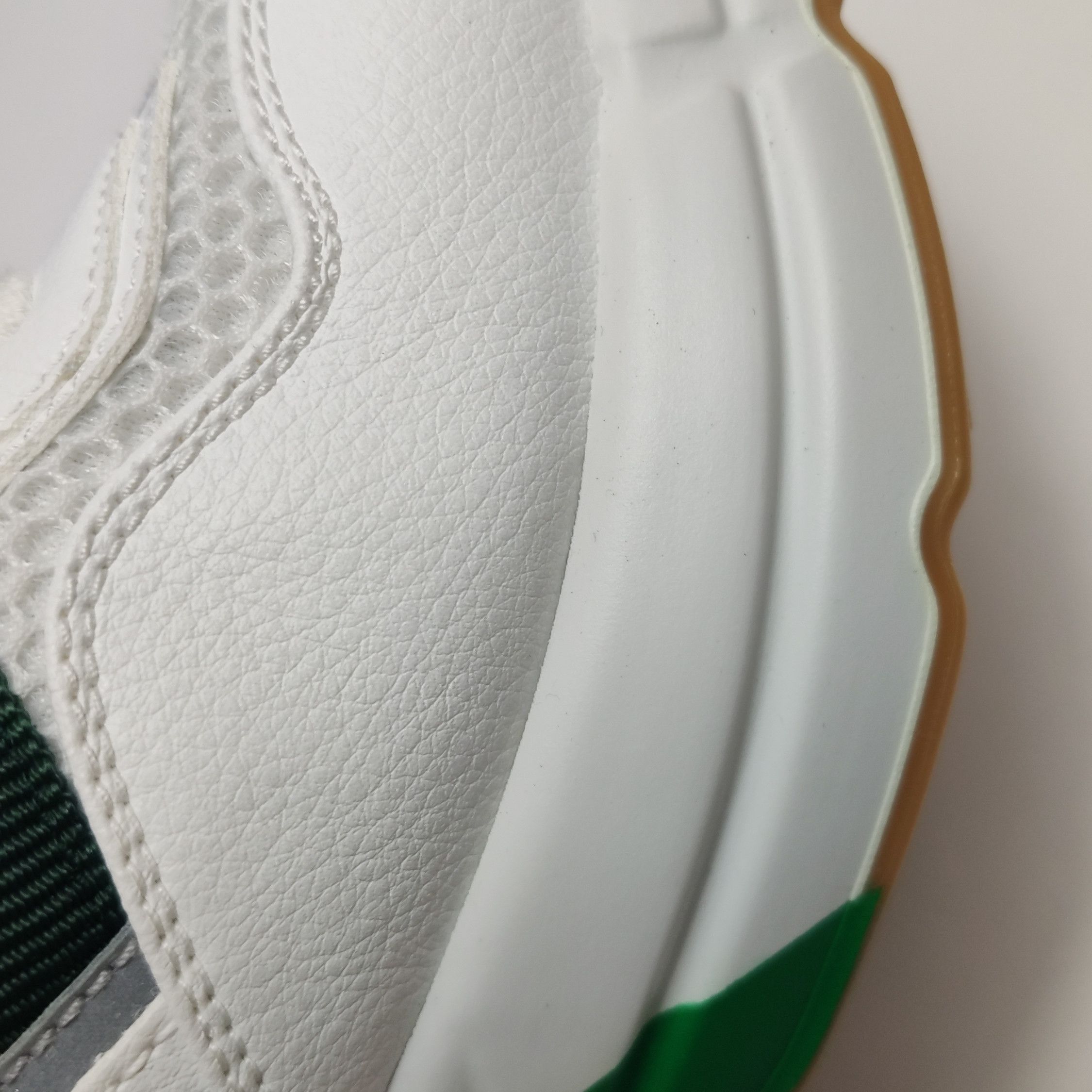 Gucci Gucci Women 6-5 Lowtop Sneakers Size US 6.5 / IT 36.5 - 7 Thumbnail