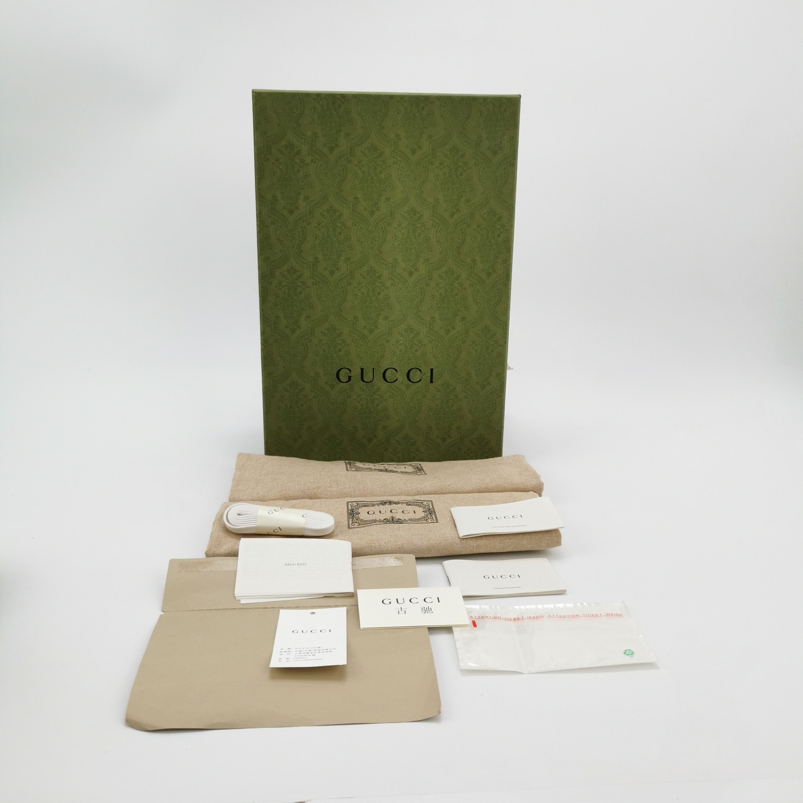 Gucci Gucci Women 6 Lowtop Sneakers Size US 6 / IT 36 - 6 Thumbnail