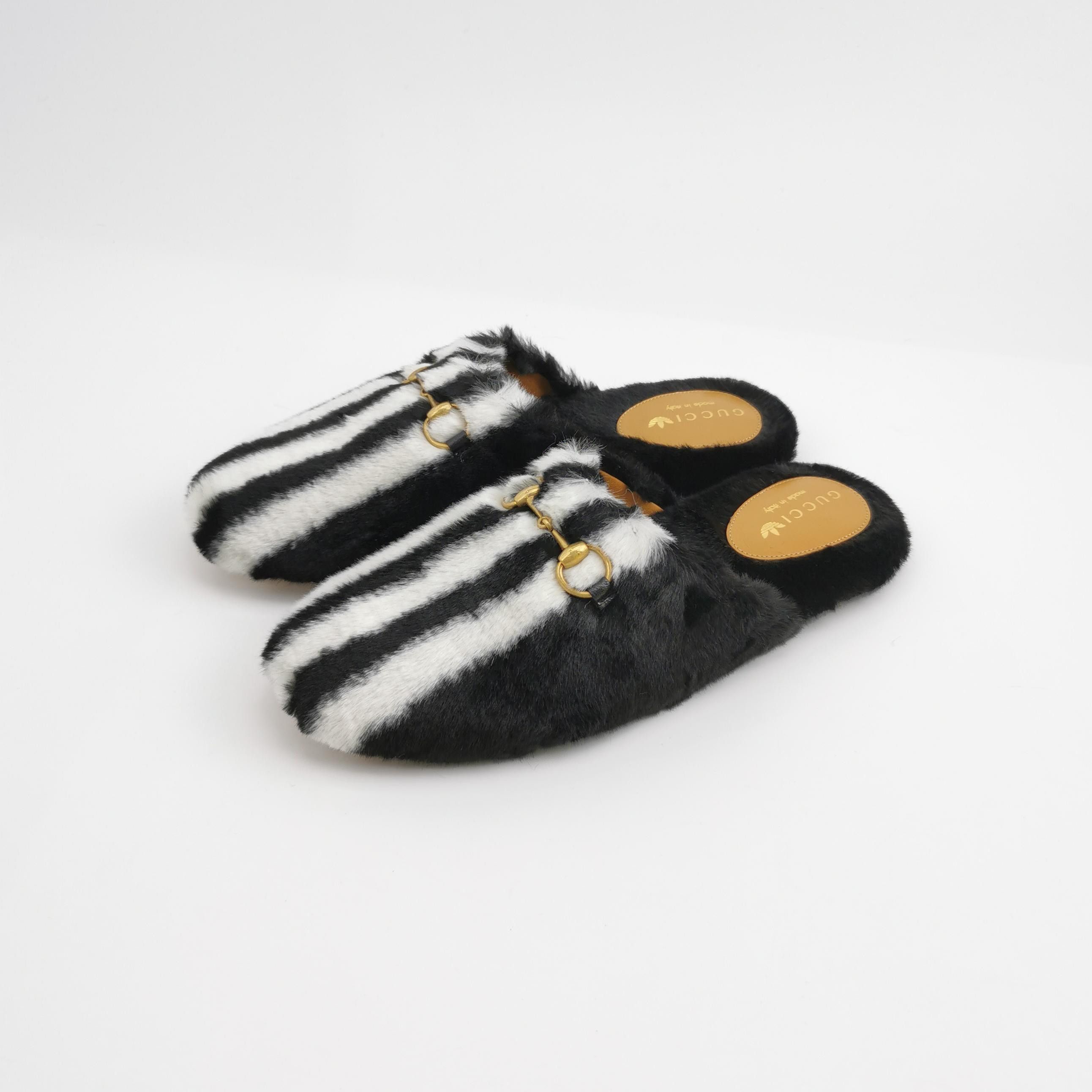 Gucci Gucci Women 7 Sandals Size US 7 / IT 37 - 2 Thumbnail