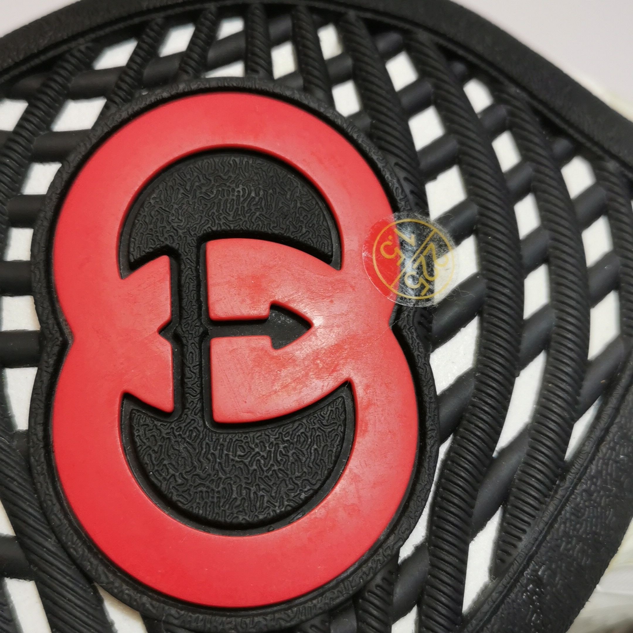 Gucci Gucci Women 5 Lowtop Sneakers Size US 5 / IT 35 - 9 Thumbnail
