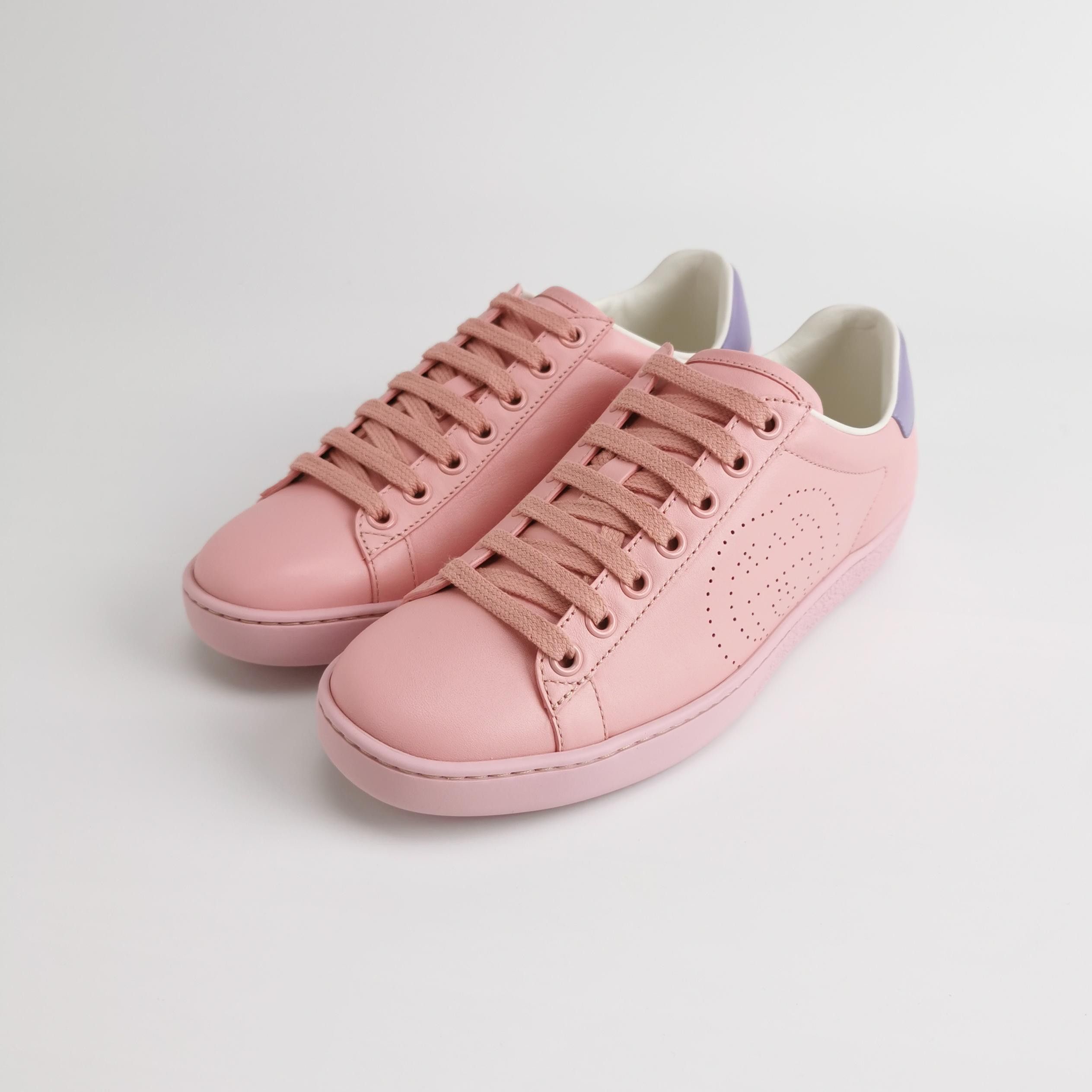 Gucci Gucci Women 5 Lowtop Sneakers Size US 5 / IT 35 - 2 Thumbnail