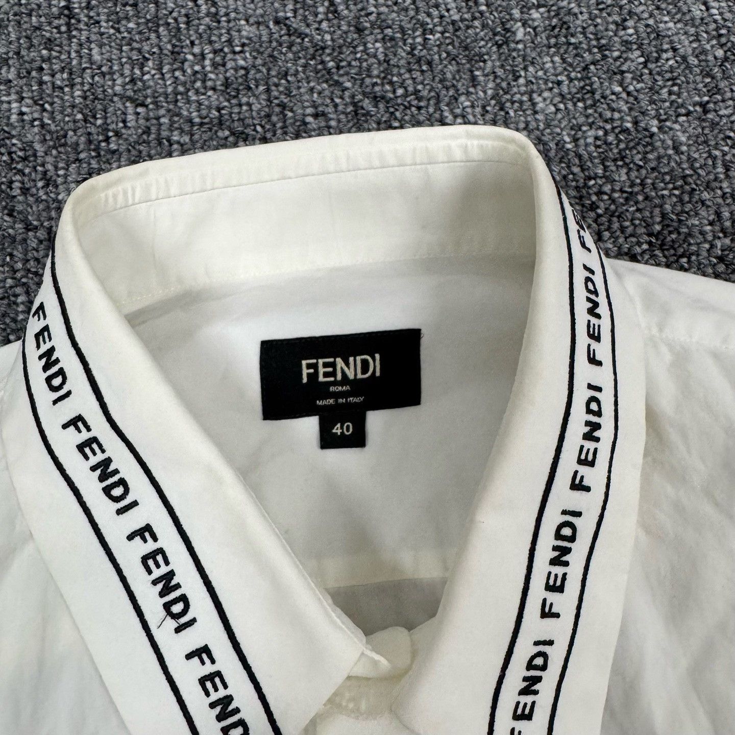 Fendi Fendi White Logo Embroidery Collar Long-Sleeve Shirt Size 40 Size US XXS / EU 40 - 5 Thumbnail
