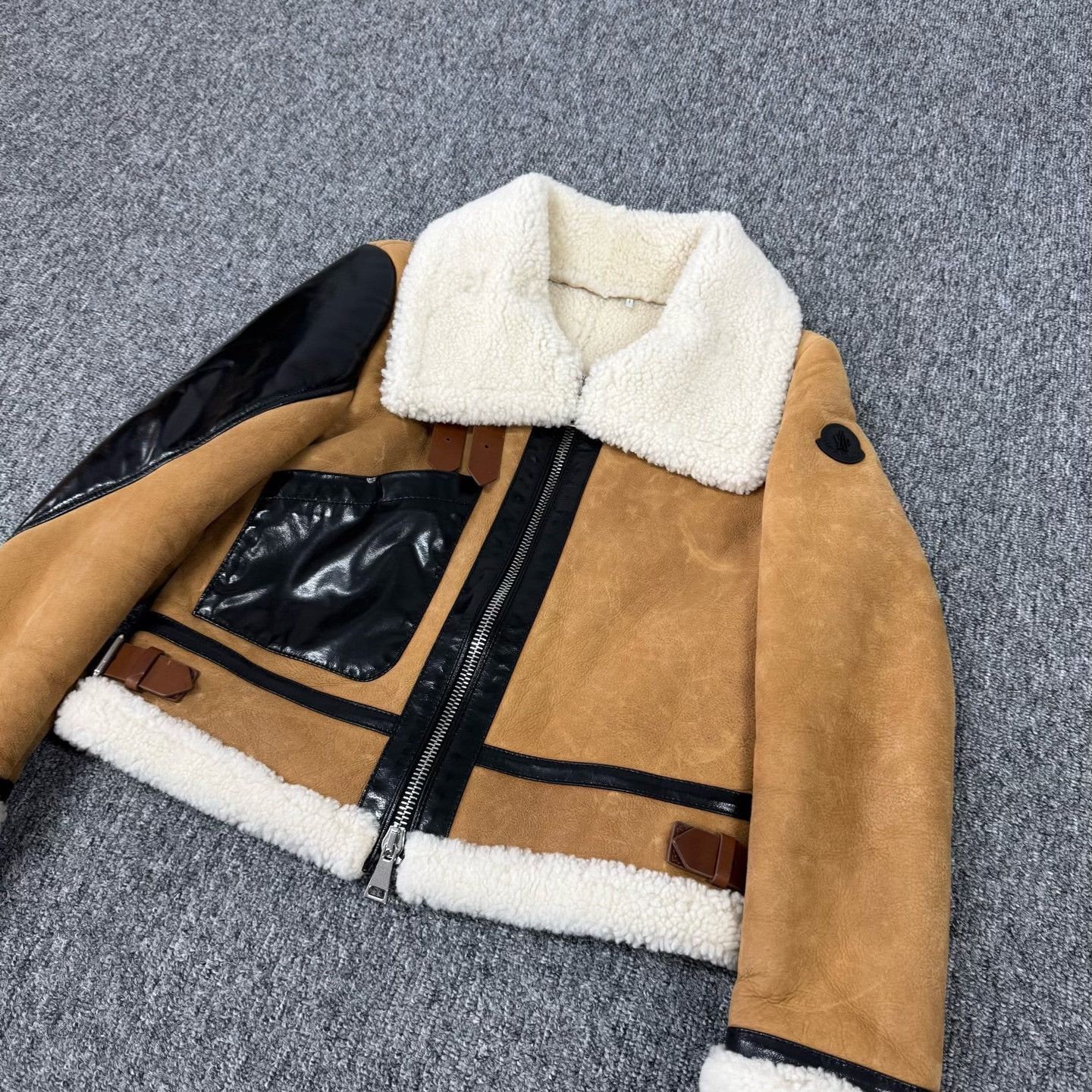Moncler Moncler Crabier Patent Shearling Zip Coat Size M / US 6-8 / IT 42-44 - 4 Thumbnail