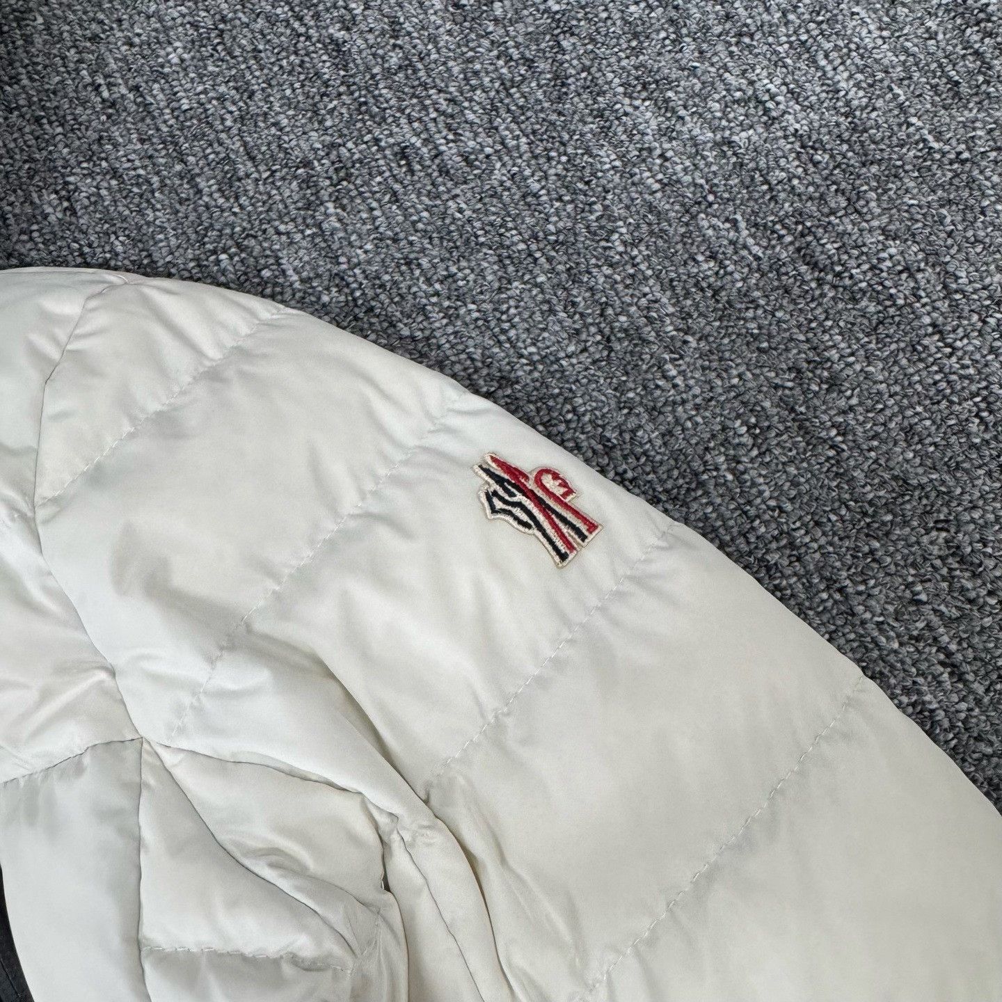 Moncler Moncler Beverley Hooded Down Jacket Size L / US 10 / IT 46 - 5 Thumbnail