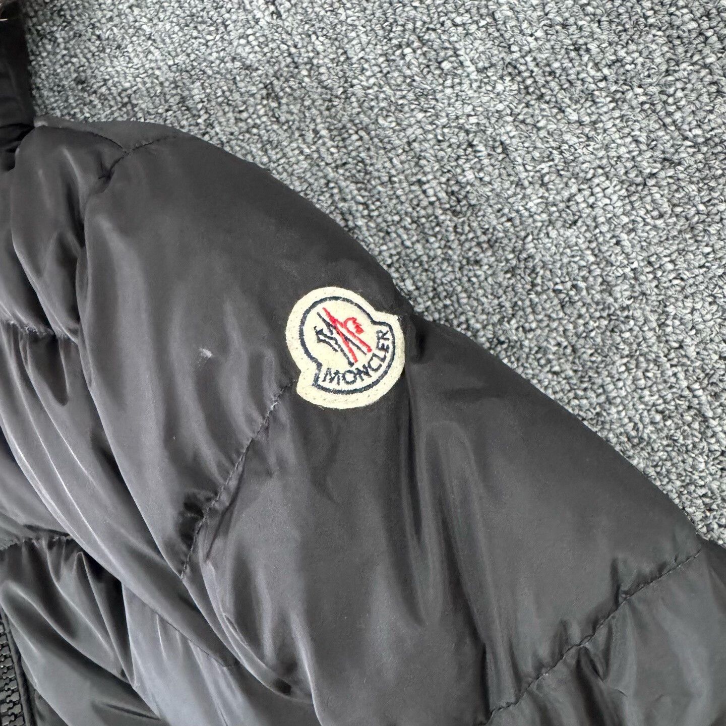 Moncler Moncler Long Raccoon Fur Collar Hooded Down Jacket Size XS / US 0-2 / IT 36-38 - 5 Thumbnail