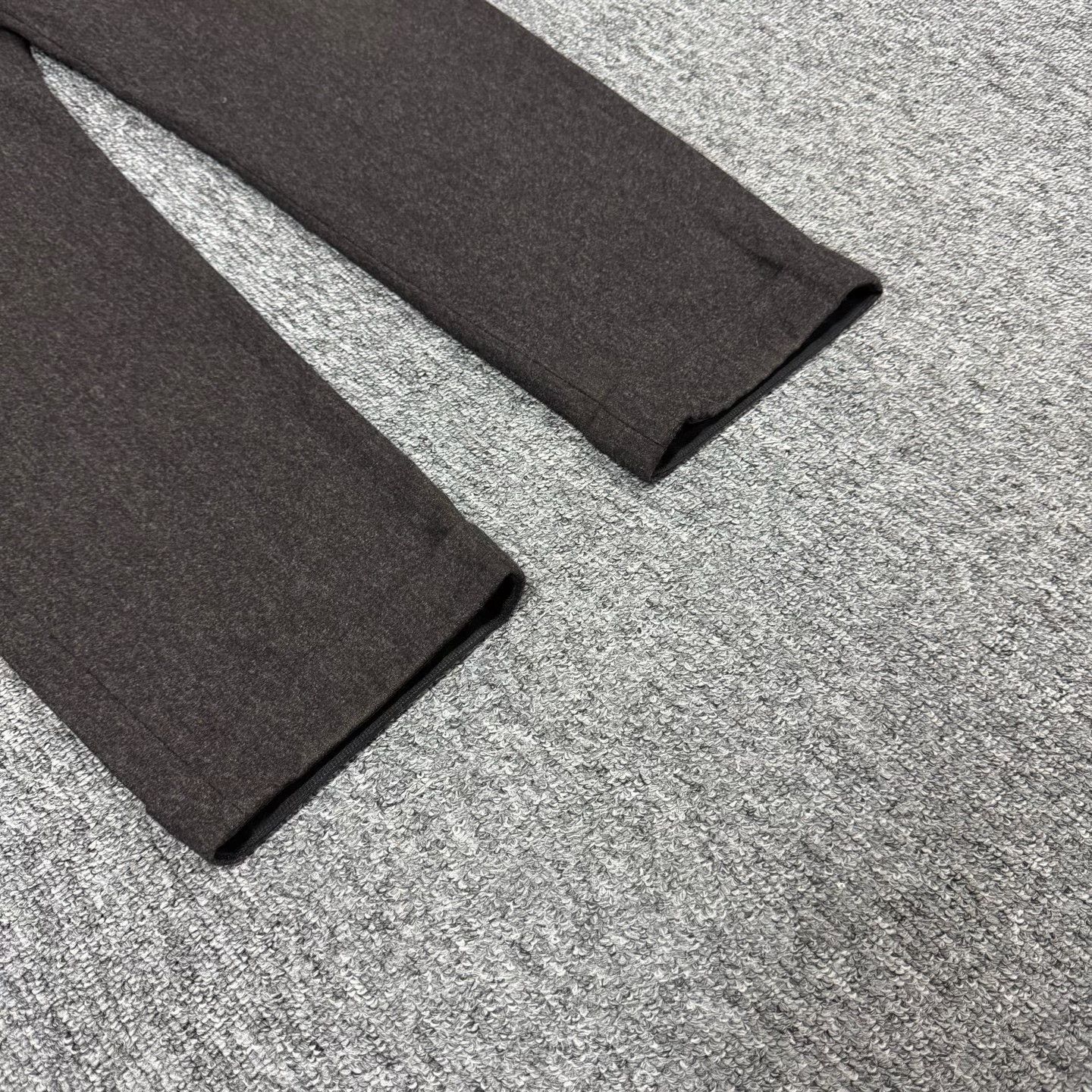 Louis Vuitton Louis Vuitton Silk Wool Blend Trousers Size US 28 / EU 44 - 3 Thumbnail