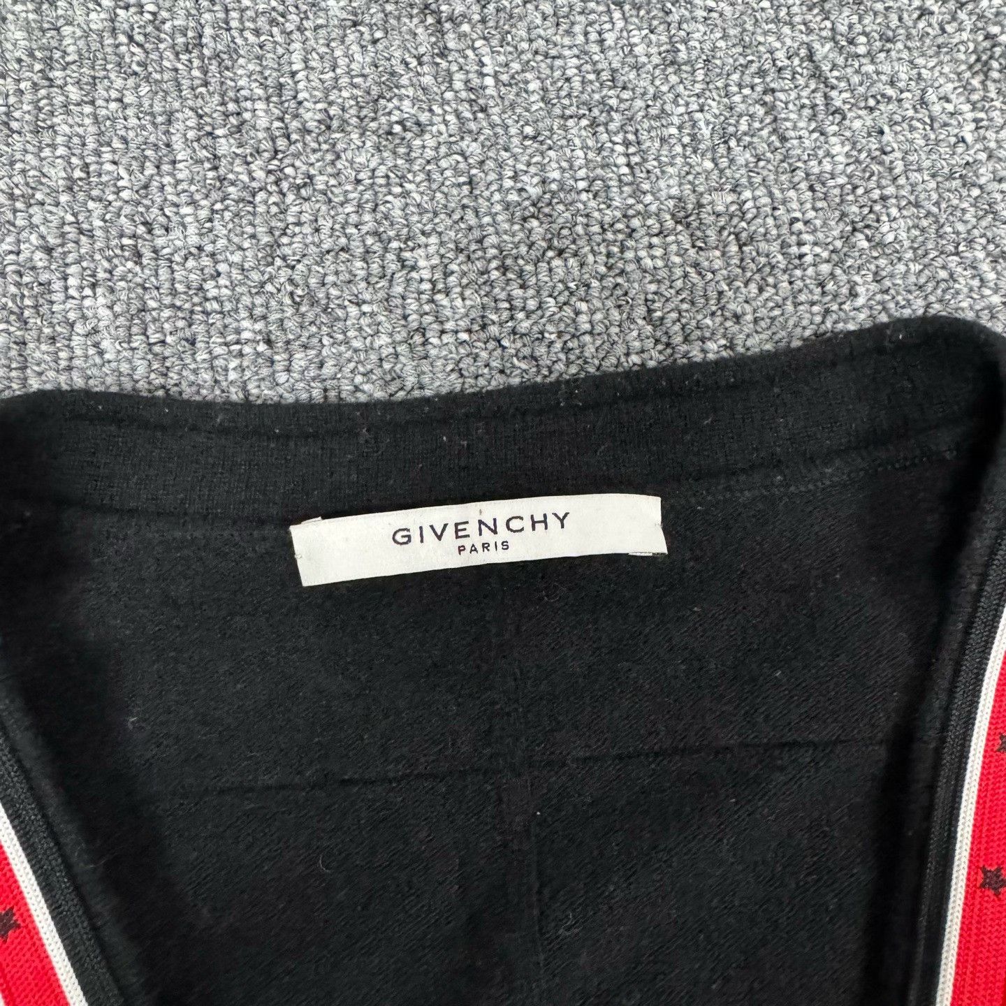 Givenchy Givenchy Red Striped Trim Wool Cardigan Size US M / EU 48-50 / 2 - 5 Thumbnail