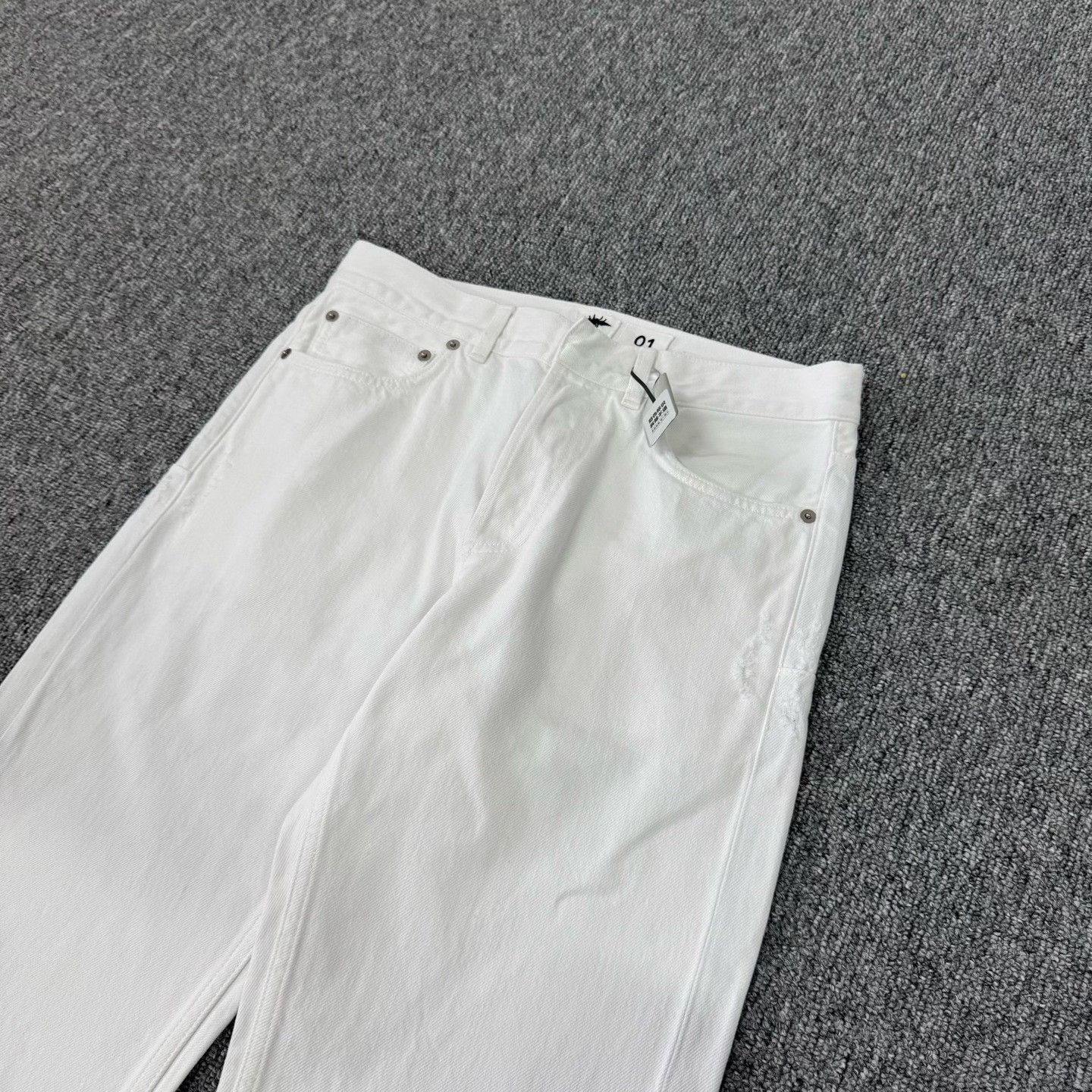 Dior Dior White Distressed Hem Denim Pants Size US 34 / EU 50 - 4 Thumbnail