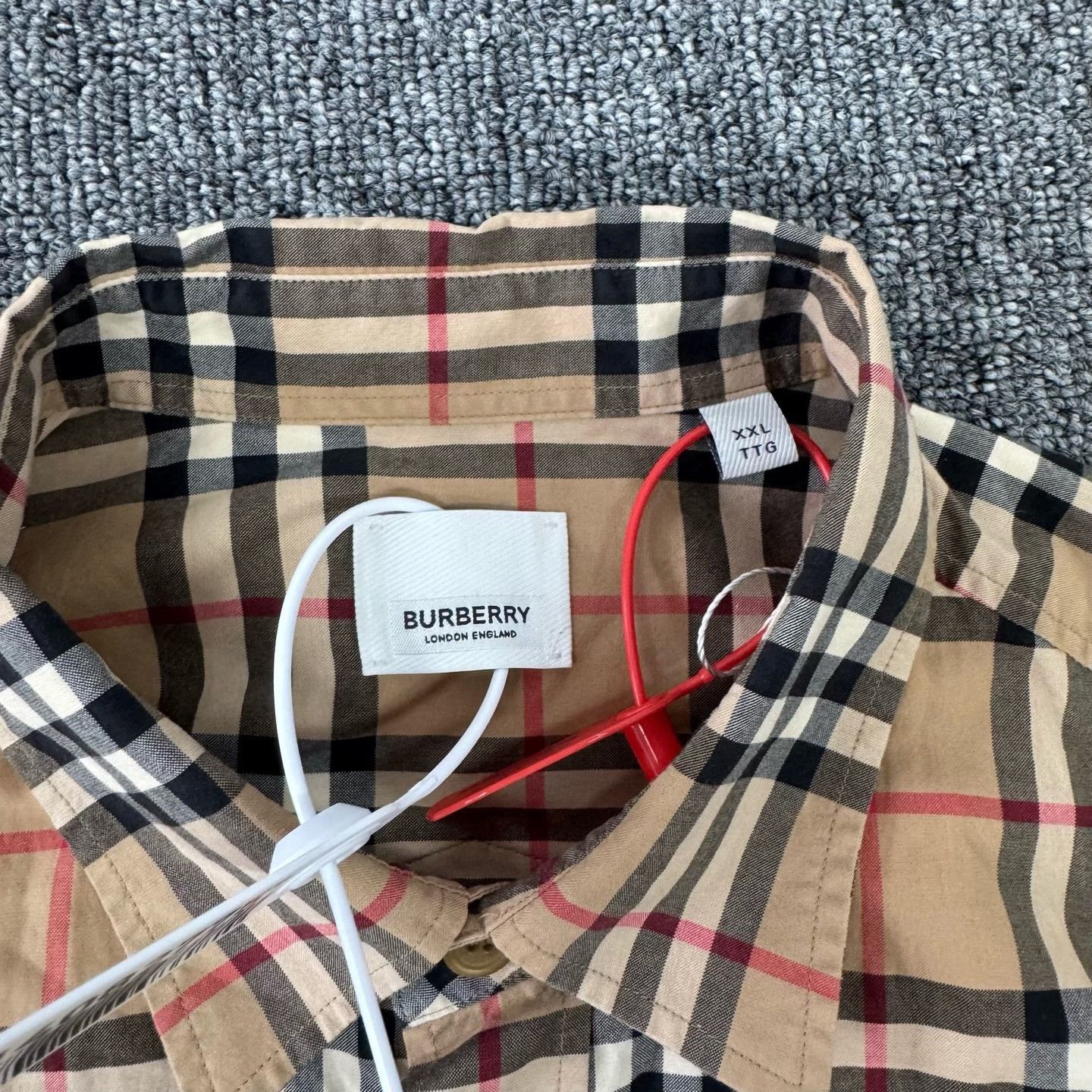 Burberry Burberry Flocked Multi-Logo Classic Check Shirt Size US XXL / EU 58 / 5 - 7 Thumbnail