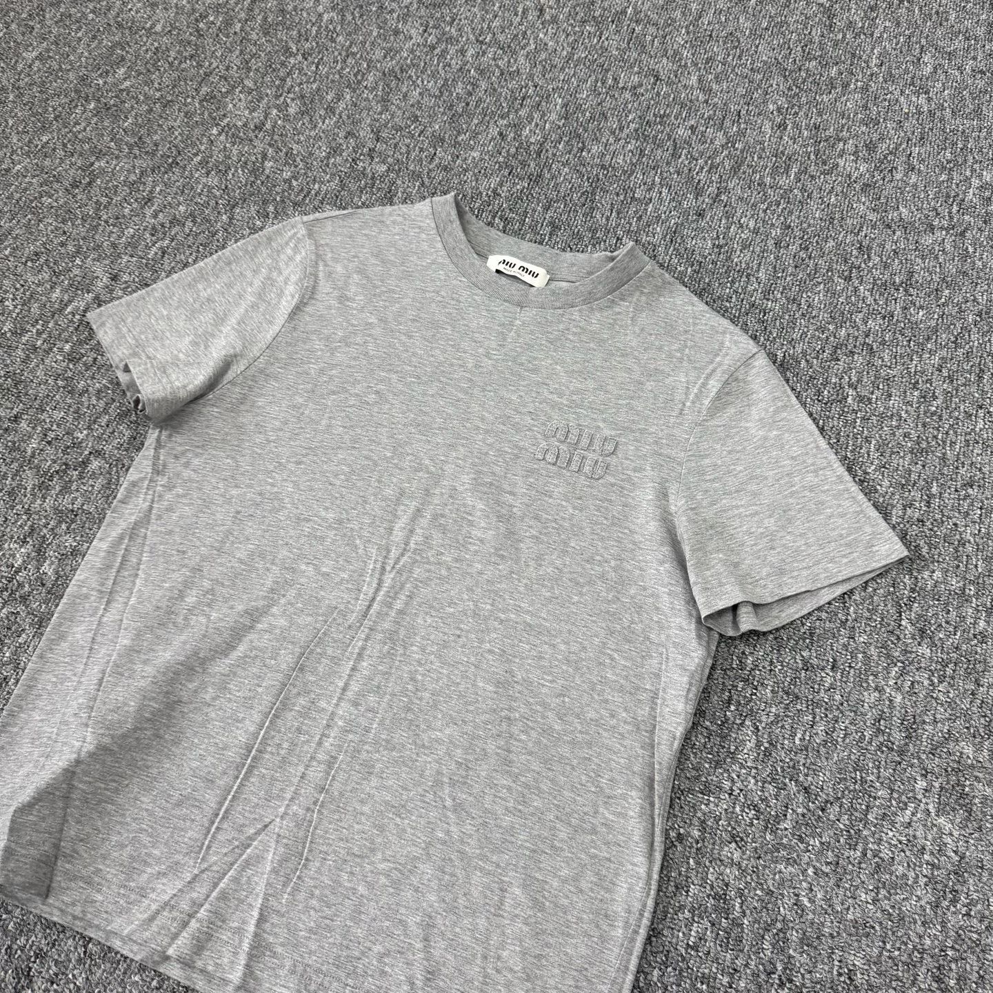 Miu Miu Miumiu SS23 Logo Short-Sleeve T-Shirt M Size M / US 6-8 / IT 42-44 - 3 Thumbnail