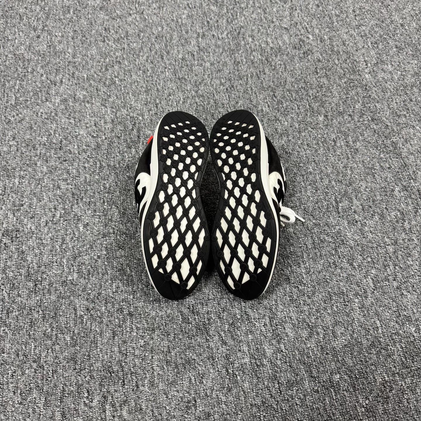 Chanel Chanel Double C Low-Top Sneakers Size US 6.5 / IT 36.5 - 5 Thumbnail