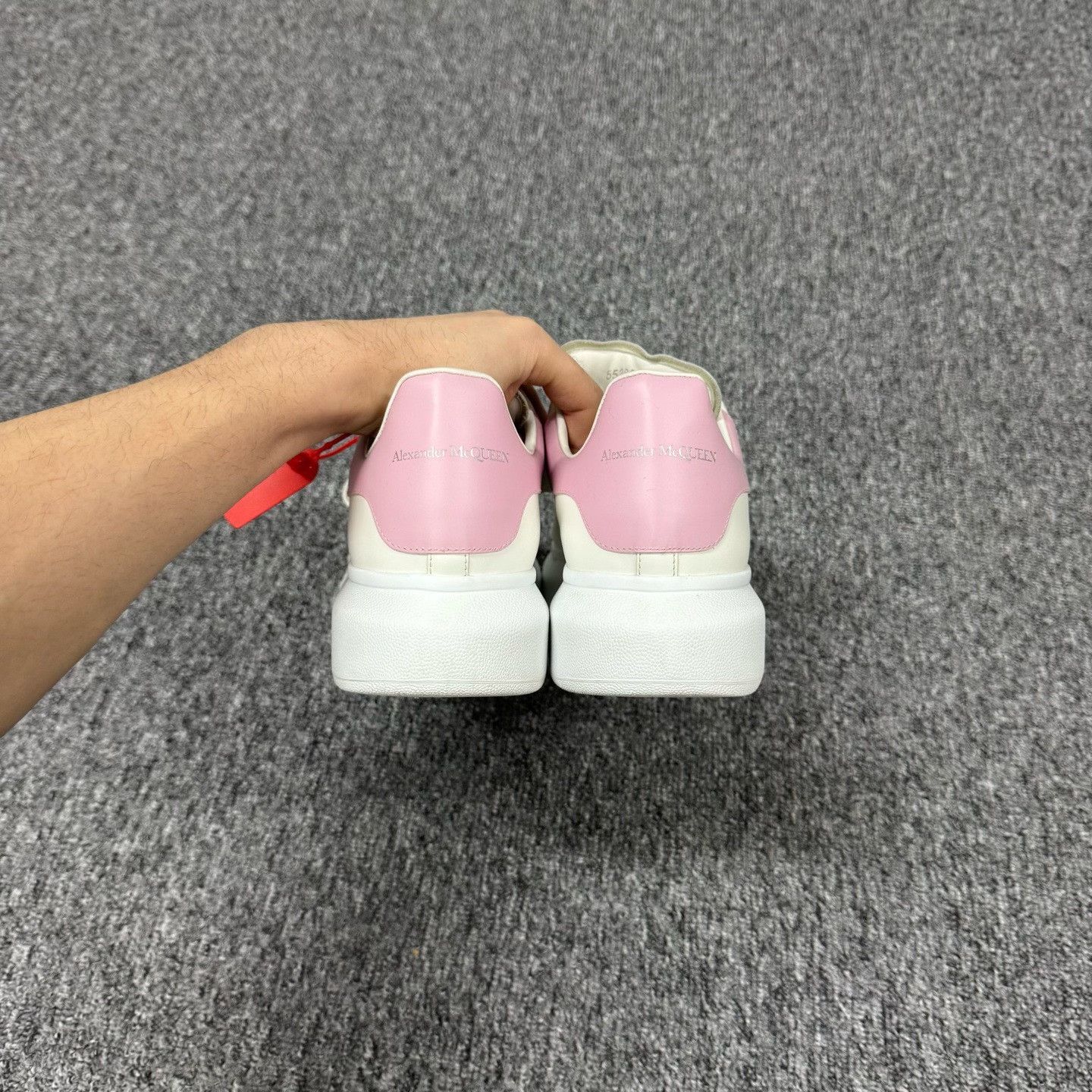 Alexander McQueen McQueen White Sneakers Pink Heel Size 42 Size US 9 / EU 42 - 4 Thumbnail