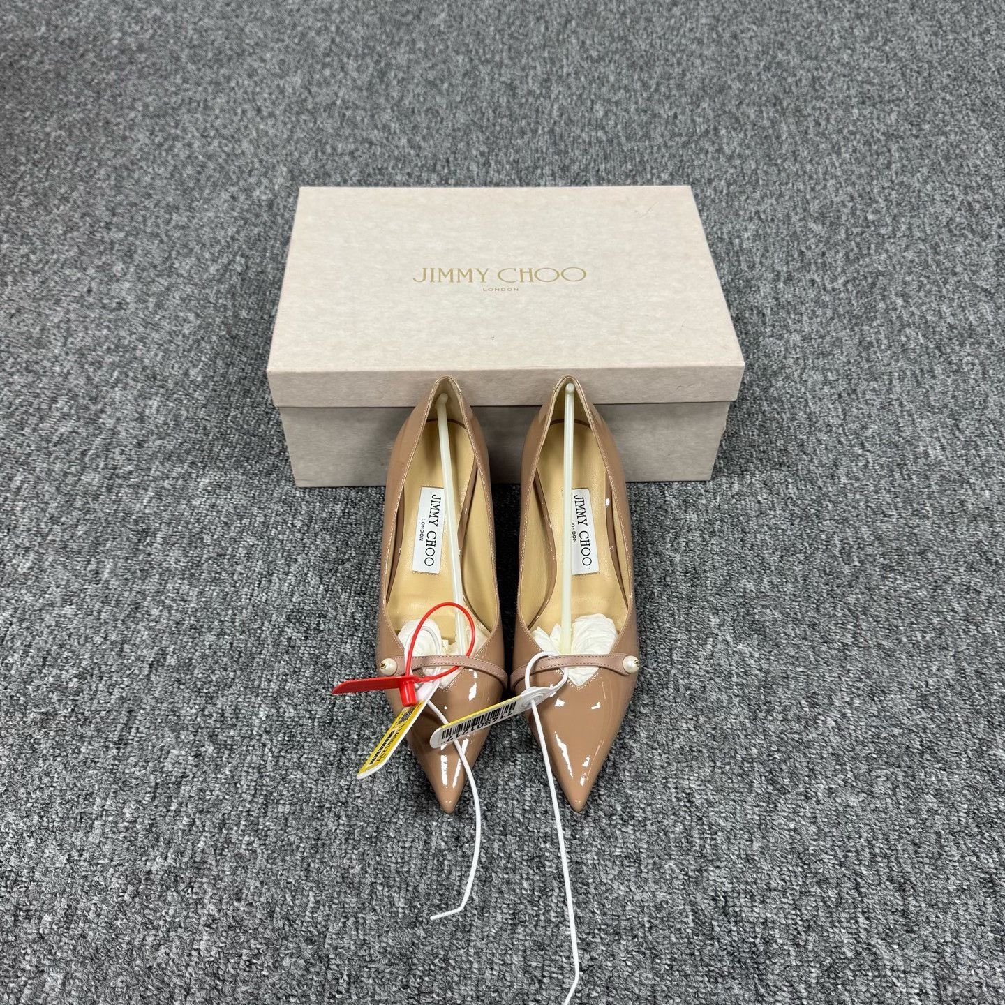 Jimmy Choo Jimmy Choo Nude Patent Leather Heels Size US 5.5 / IT 35.5 - 2 Thumbnail