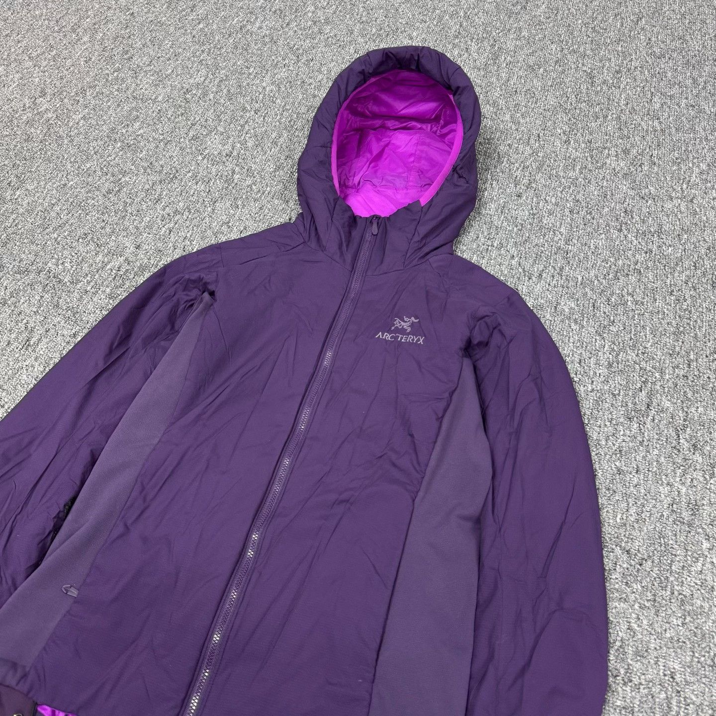 Arc'teryx Arcteryx Atom Violet Embroidered Logo Hooded Jacket Size XXS / US 00 / IT 34 - 4 Thumbnail