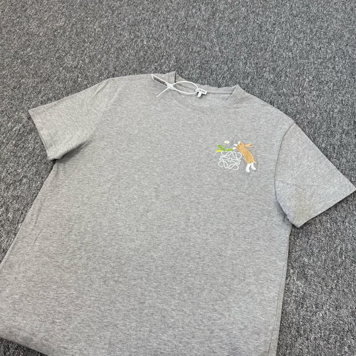 Loewe Loewe x Suna Fujita Rabbit Embroidery Tee Size L / US 10 / IT 46 - 3 Thumbnail