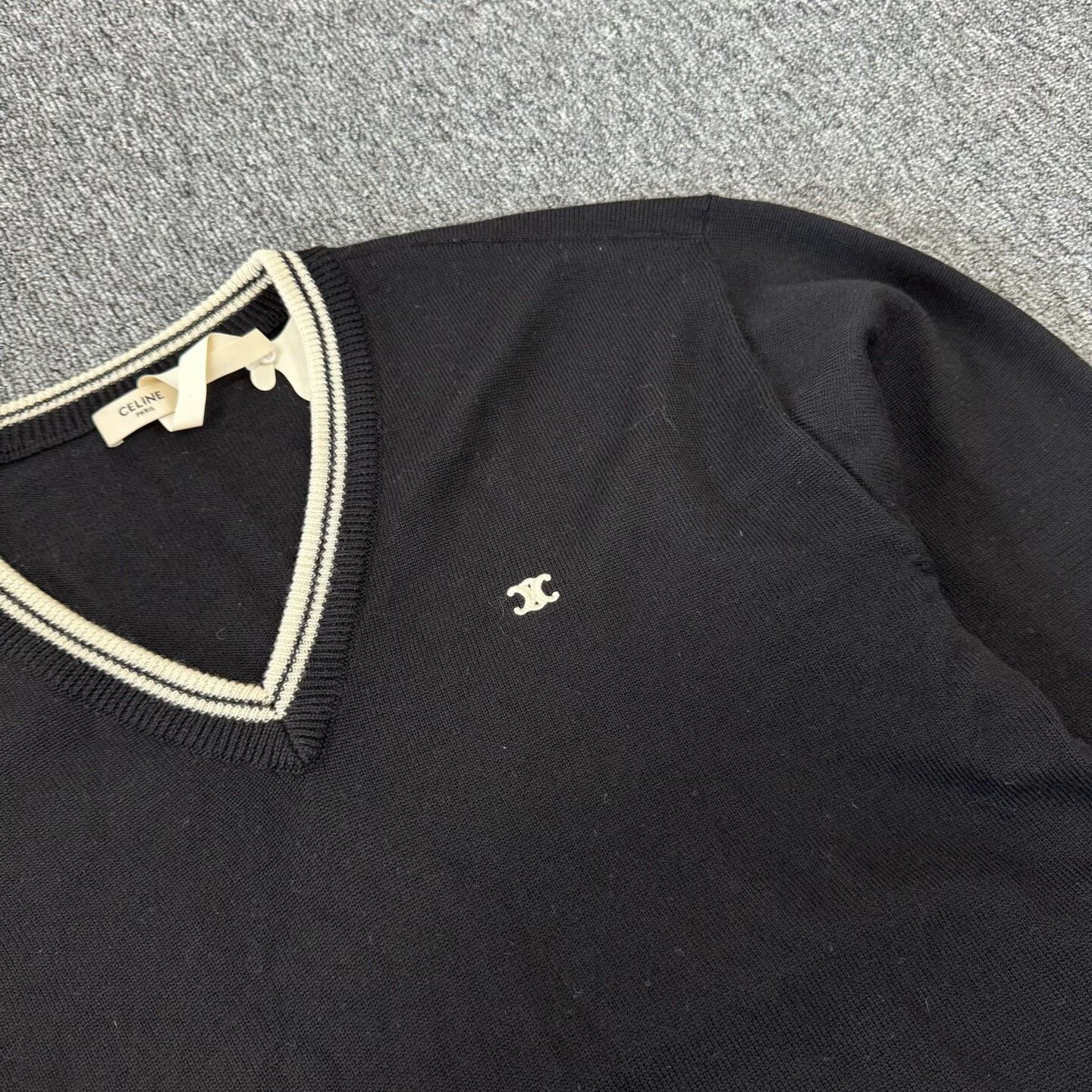 Celine Celine Triomphe Embroidery V-neck Pullover Size L / US 10 / IT 46 - 5 Thumbnail