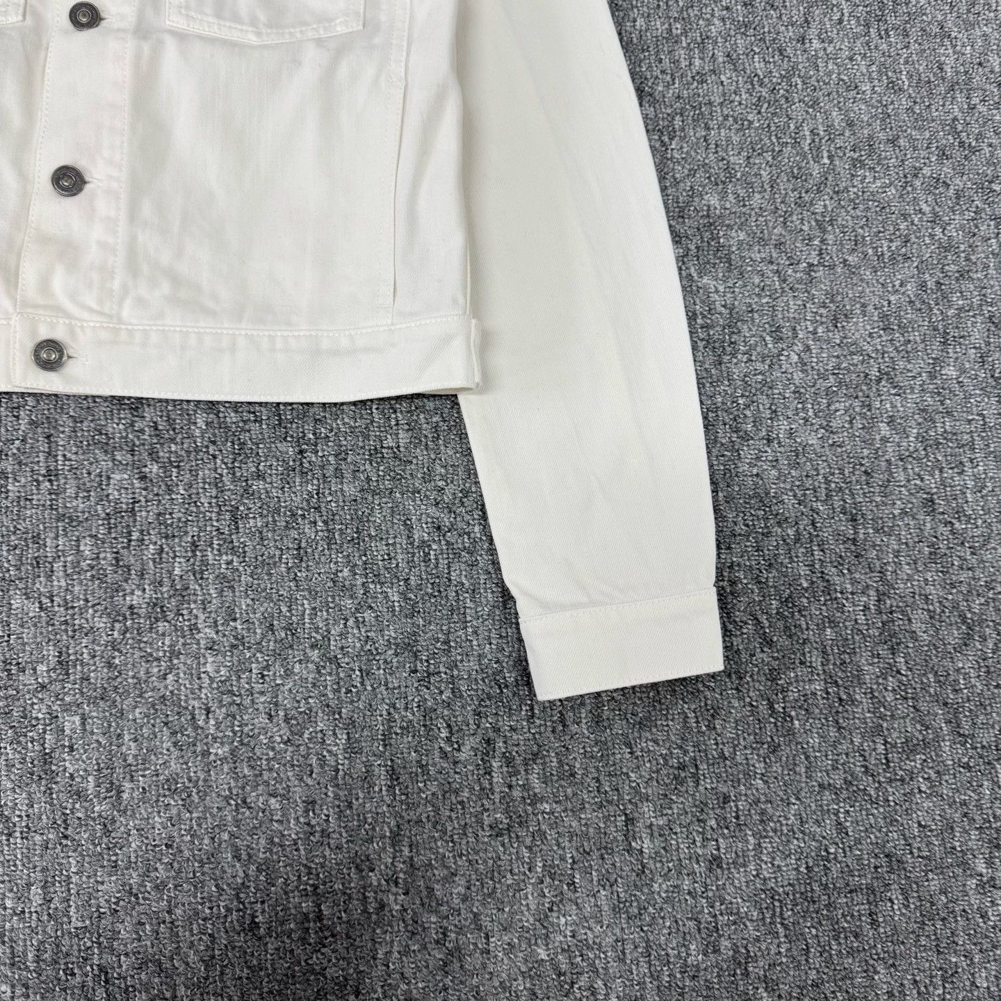 Dior Dior White Back Floral Embroidered Denim Jacket Size XS / US 0-2 / IT 36-38 - 3 Thumbnail