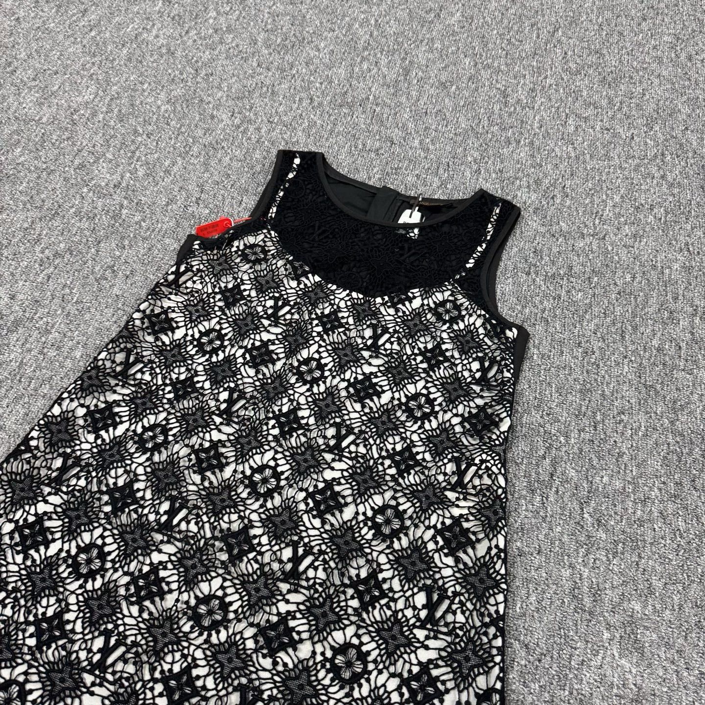 Louis Vuitton Louis Vuitton Monogram Lace Embroidery Dress Size S / US 4 / IT 40 - 3 Thumbnail