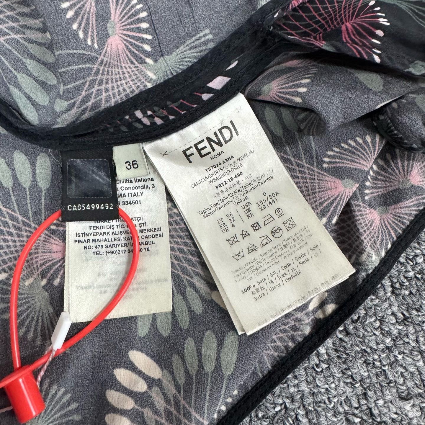 Fendi Fendi Silk Sleeveless Floral Print Top Size XS / US 0-2 / IT 36-38 - 6 Thumbnail