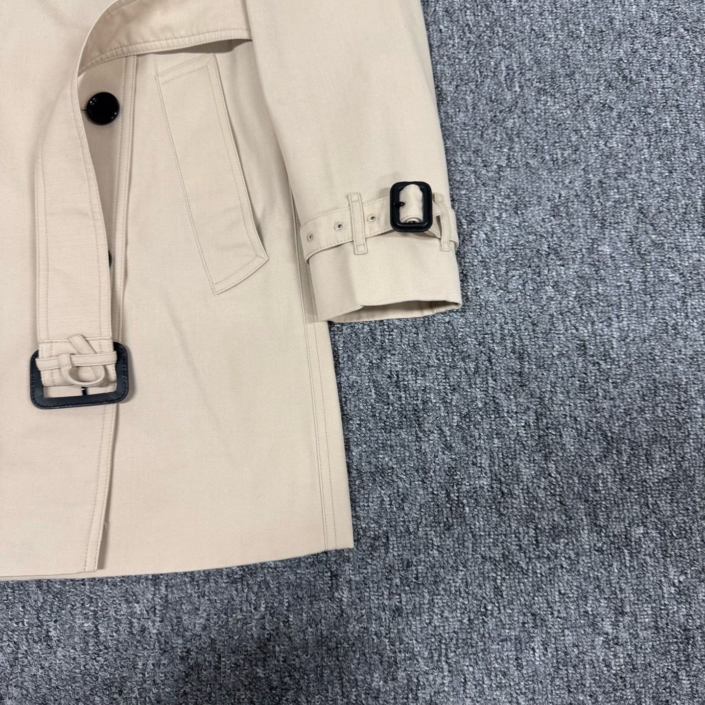 Burberry Burberry Beige Double-Breasted Belted Trench Coat Size XXS / US 00 / IT 34 - 3 Thumbnail