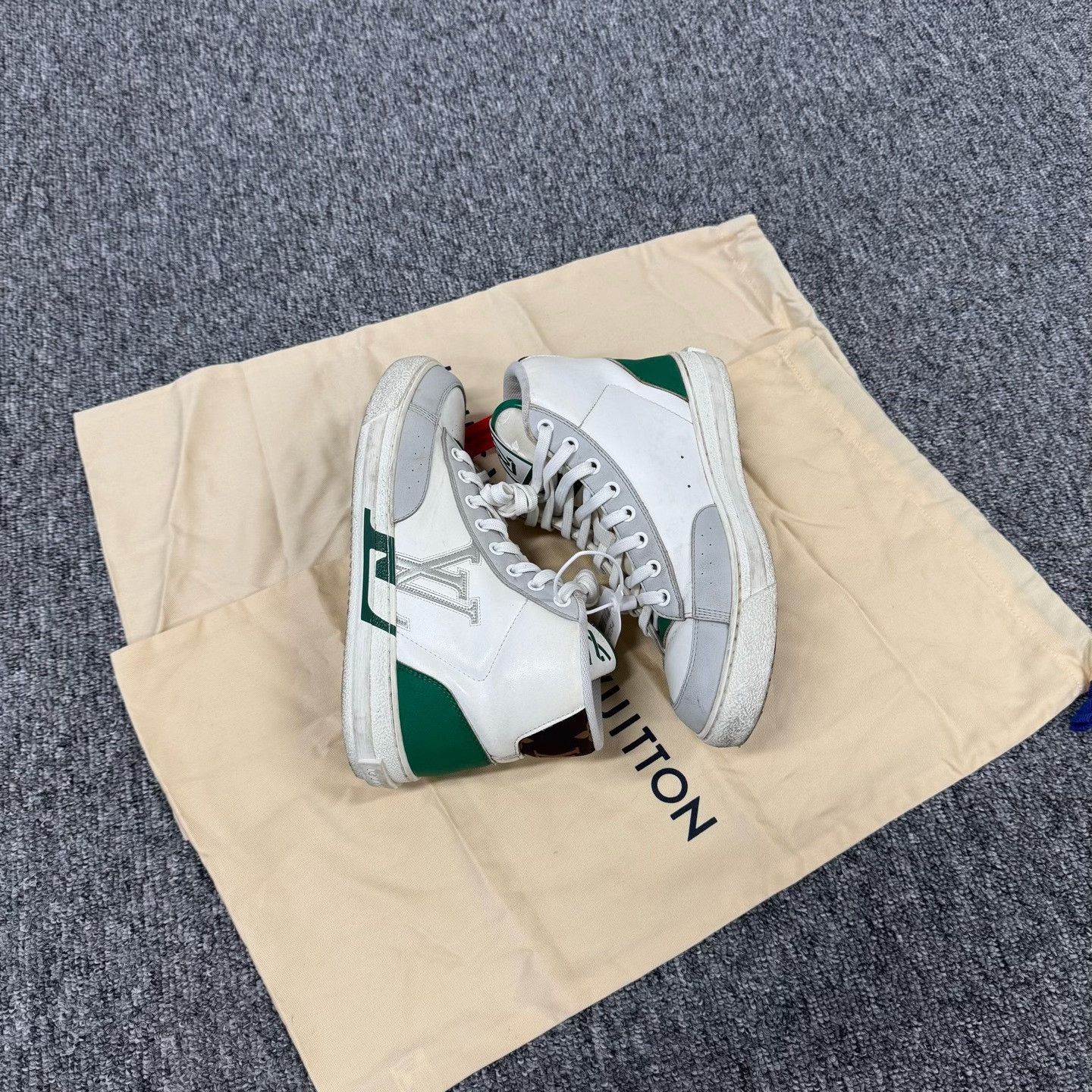 Louis Vuitton Louis Vuitton Charlie White Green Sneakers 37 Size US 6 / IT 36 - 6 Thumbnail