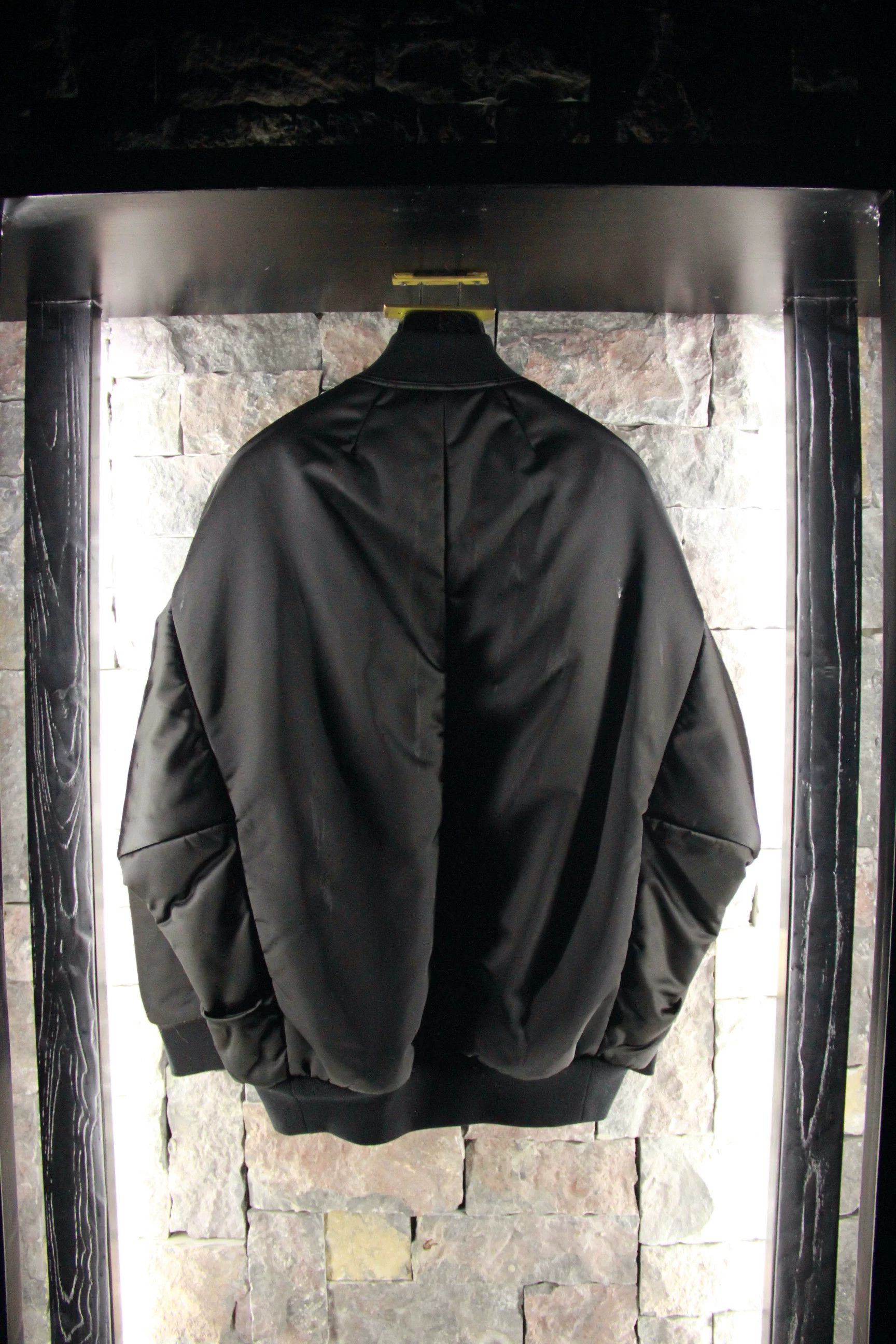 Rick Owens Rick Owens White Heavy Coats Men s Size US S / EU 44-46 / 1 - 2 Thumbnail