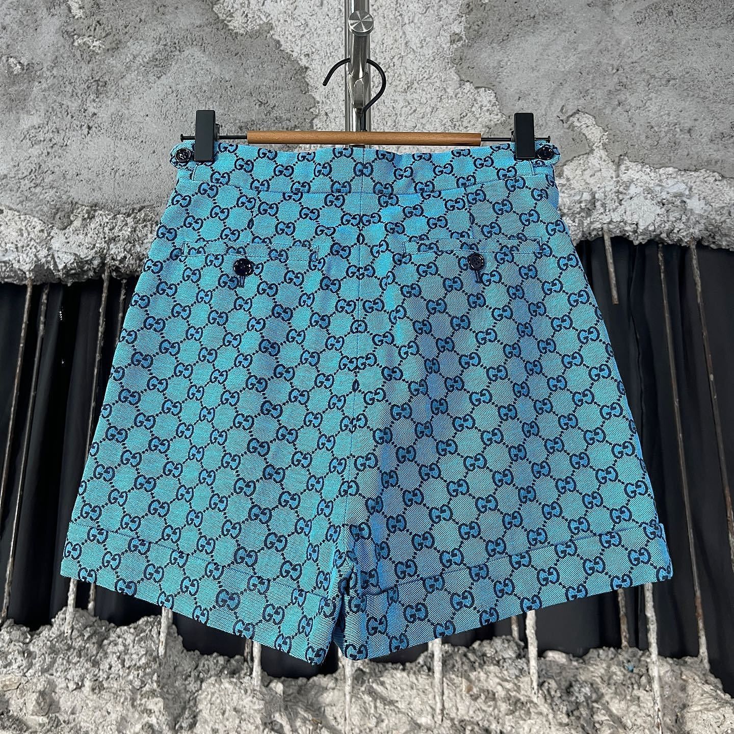 Gucci Gucci GG Monogram Blue Shorts Size 36 Size 25" / US 0 / IT 36 - 2 Thumbnail
