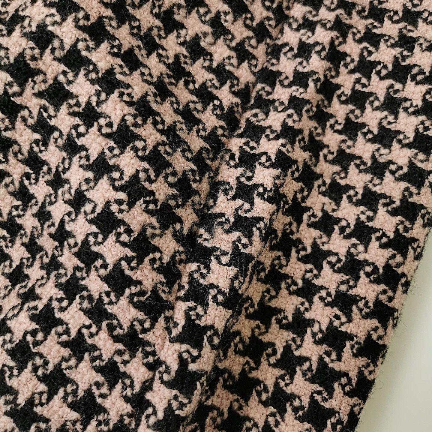 Gucci Gucci Houndstooth Midi Skirt Size 40 Size 27" / US 4 / IT 40 - 5 Thumbnail