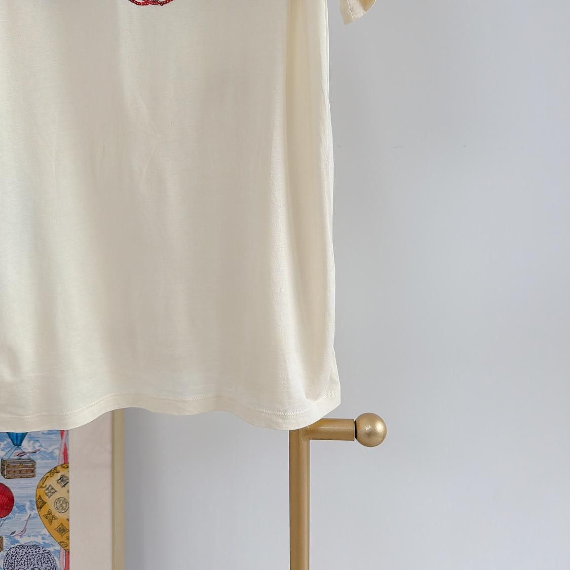 Gucci Gucci Sequined Logo T-Shirt White Size S Size S / US 4 / IT 40 - 6 Thumbnail