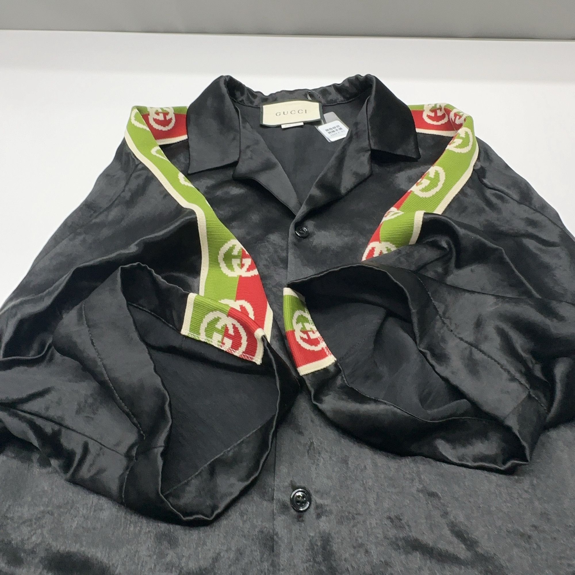 Gucci Gucci Logo Tape Short Sleeve Shirt Size 50 Size US M / EU 48-50 / 2 - 7 Thumbnail