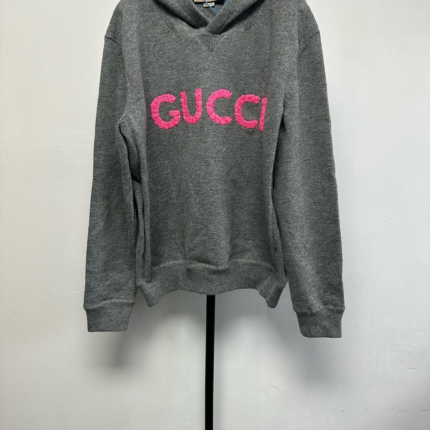 Gucci Gucci Pink Logo Wool Hooded Sweater Size L Size US L / EU 52-54 / 3 - 5 Thumbnail