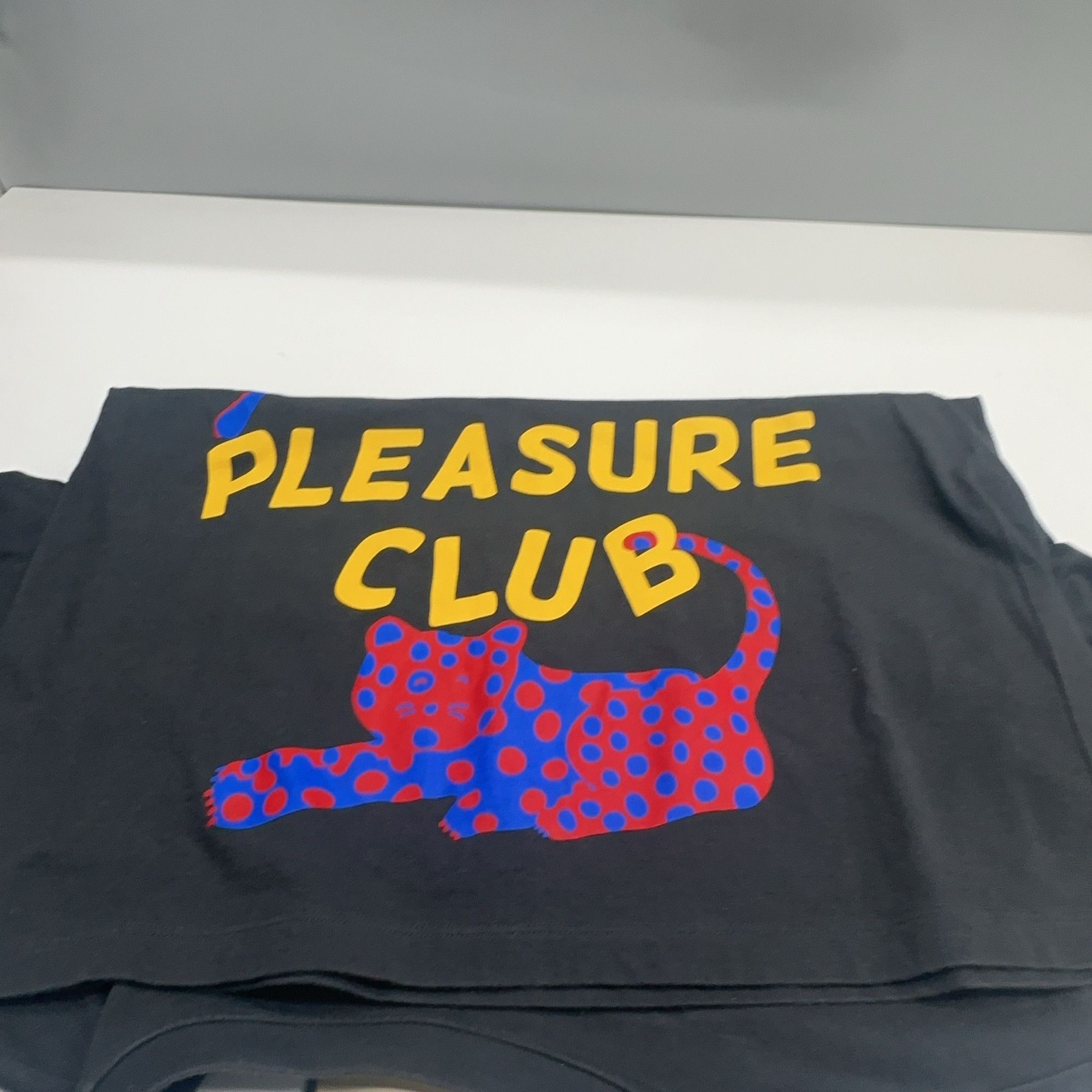 Gucci Gucci Lovers Pleasure Club T-Shirt Size XS Size US XS / EU 42 / 0 - 9 Thumbnail