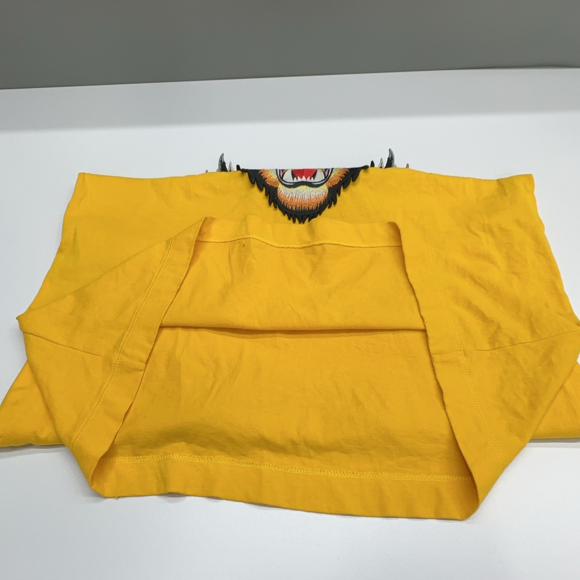 Gucci Gucci Tiger Embroidery T-Shirt Size M Size US M / EU 48-50 / 2 - 10 Thumbnail