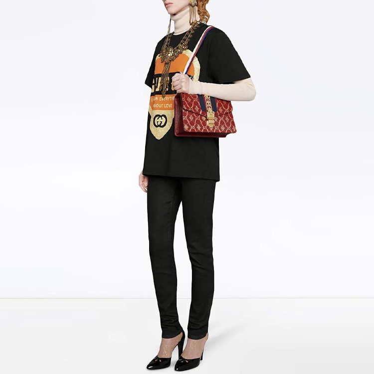 Gucci Gucci Heart Sequin T-Shirt Size XS Size XS / US 0-2 / IT 36-38 - 8 Thumbnail